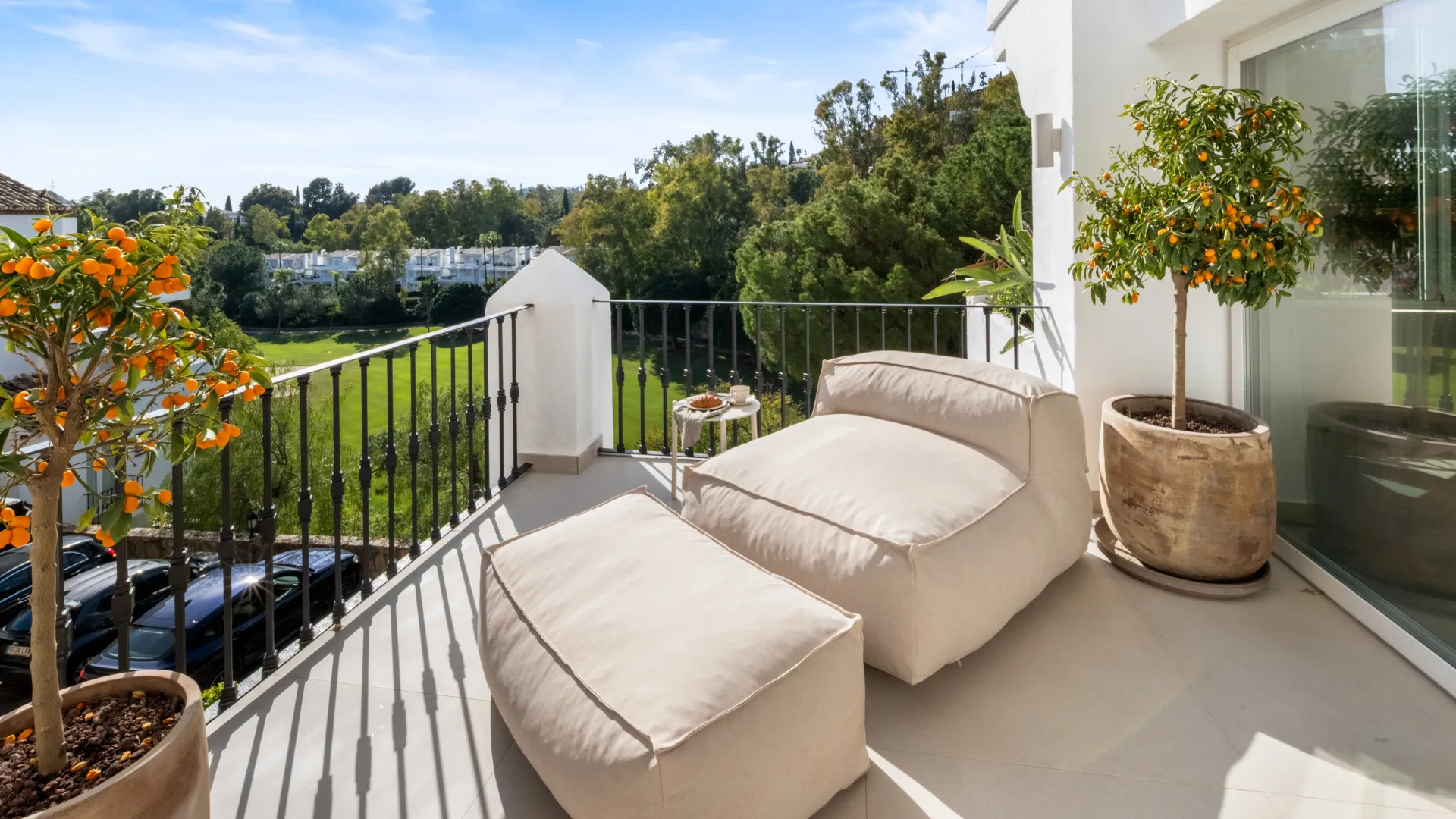 Duplex for sale in La Quinta with 3 bedrooms
