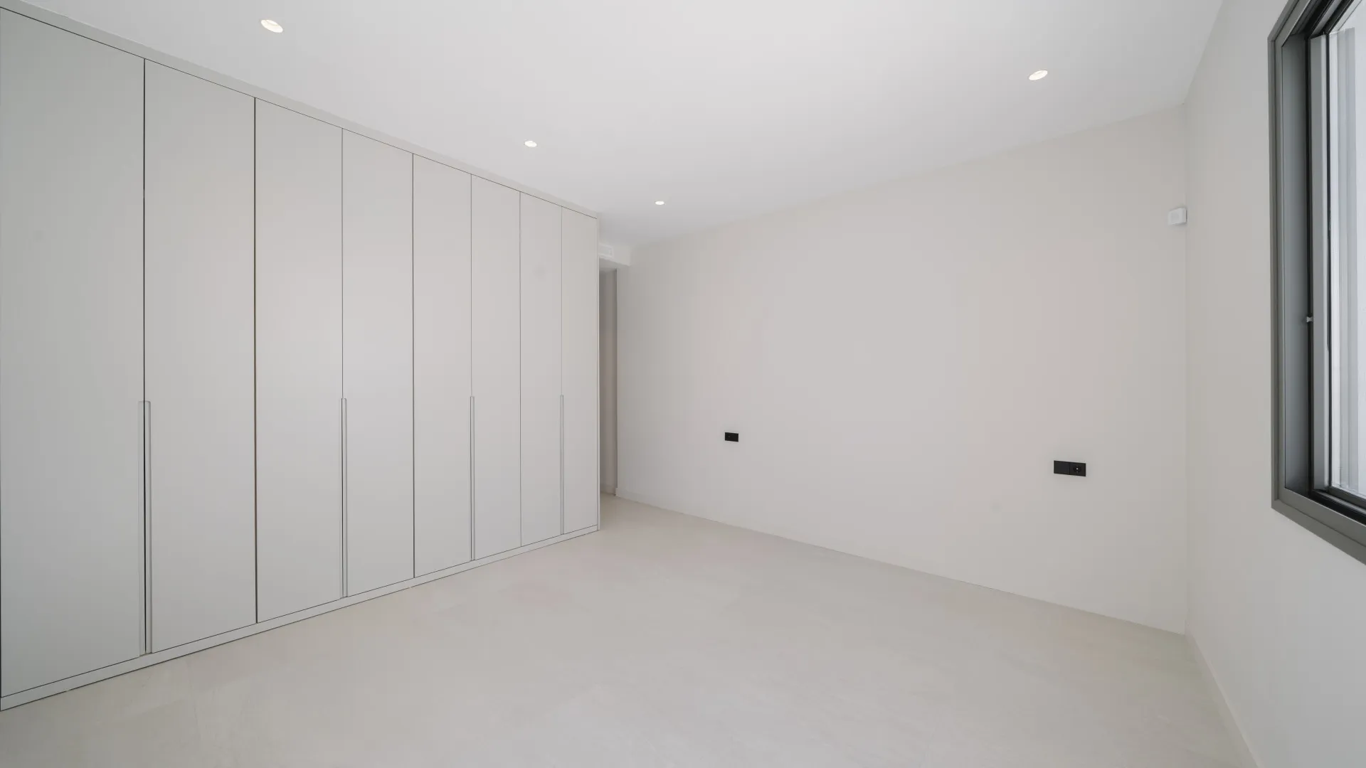 For sale villa in Estepona with 4 bedrooms