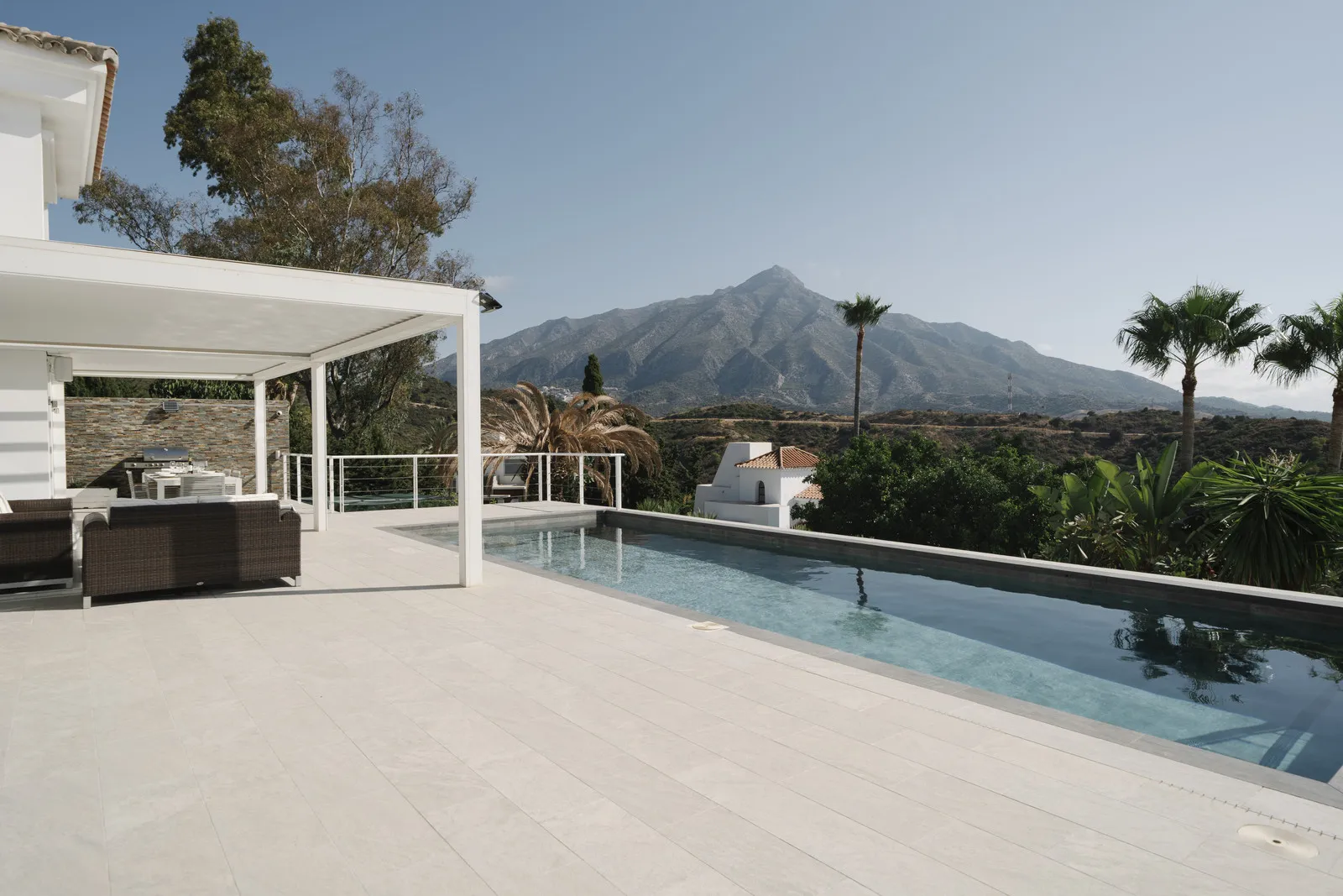 Nueva Andalucia villa for sale