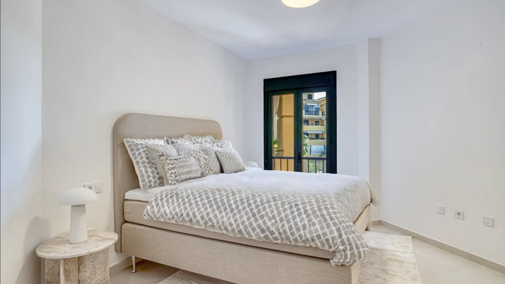 4 bedrooms apartment in San Pedro de Alcantara for sale