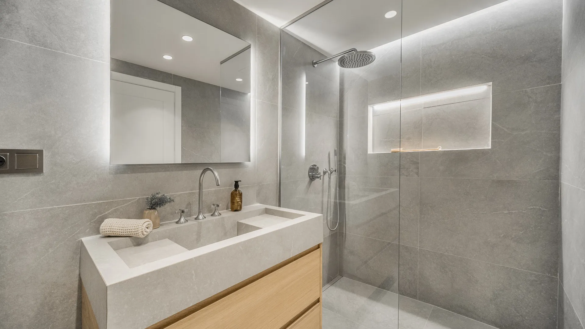 3 bedrooms Les Belvederes duplex penthouse for sale