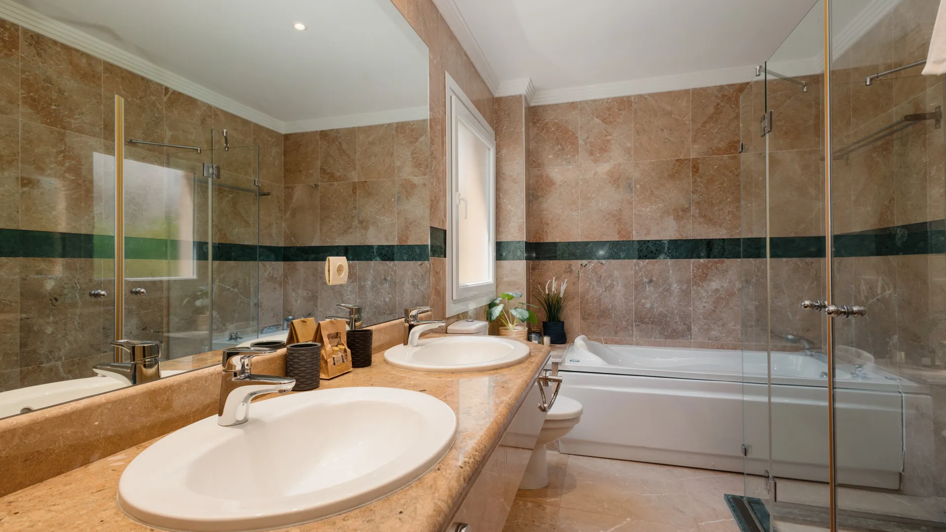 Buy penthouse in Vista Real