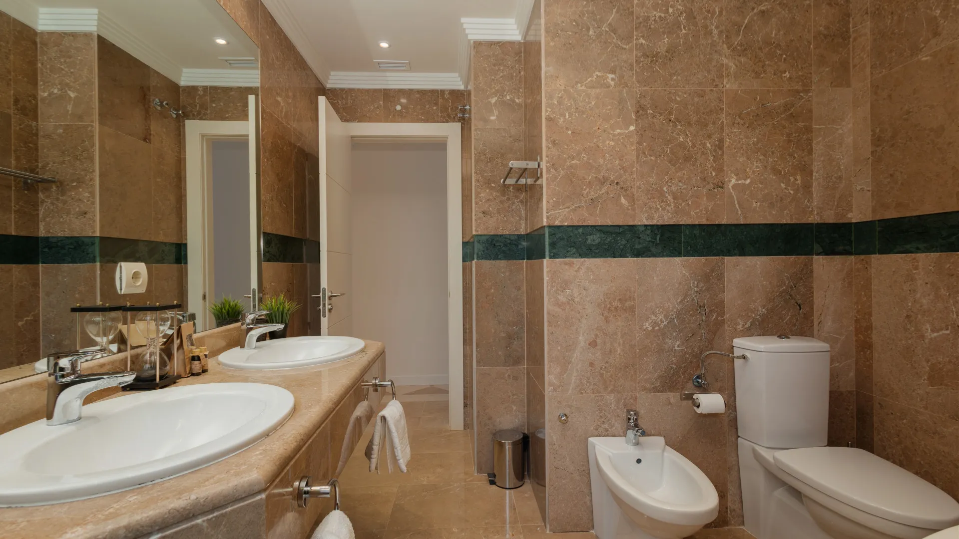 Buy penthouse in Vista Real
