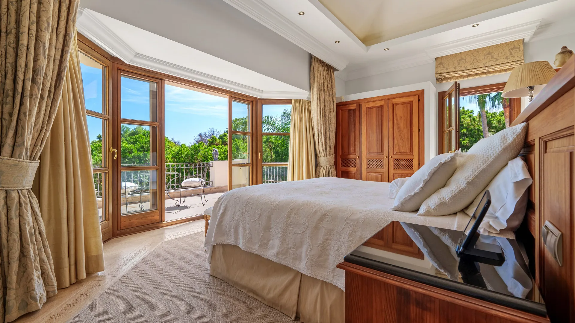 For sale Las Lomas del Marbella Club villa
