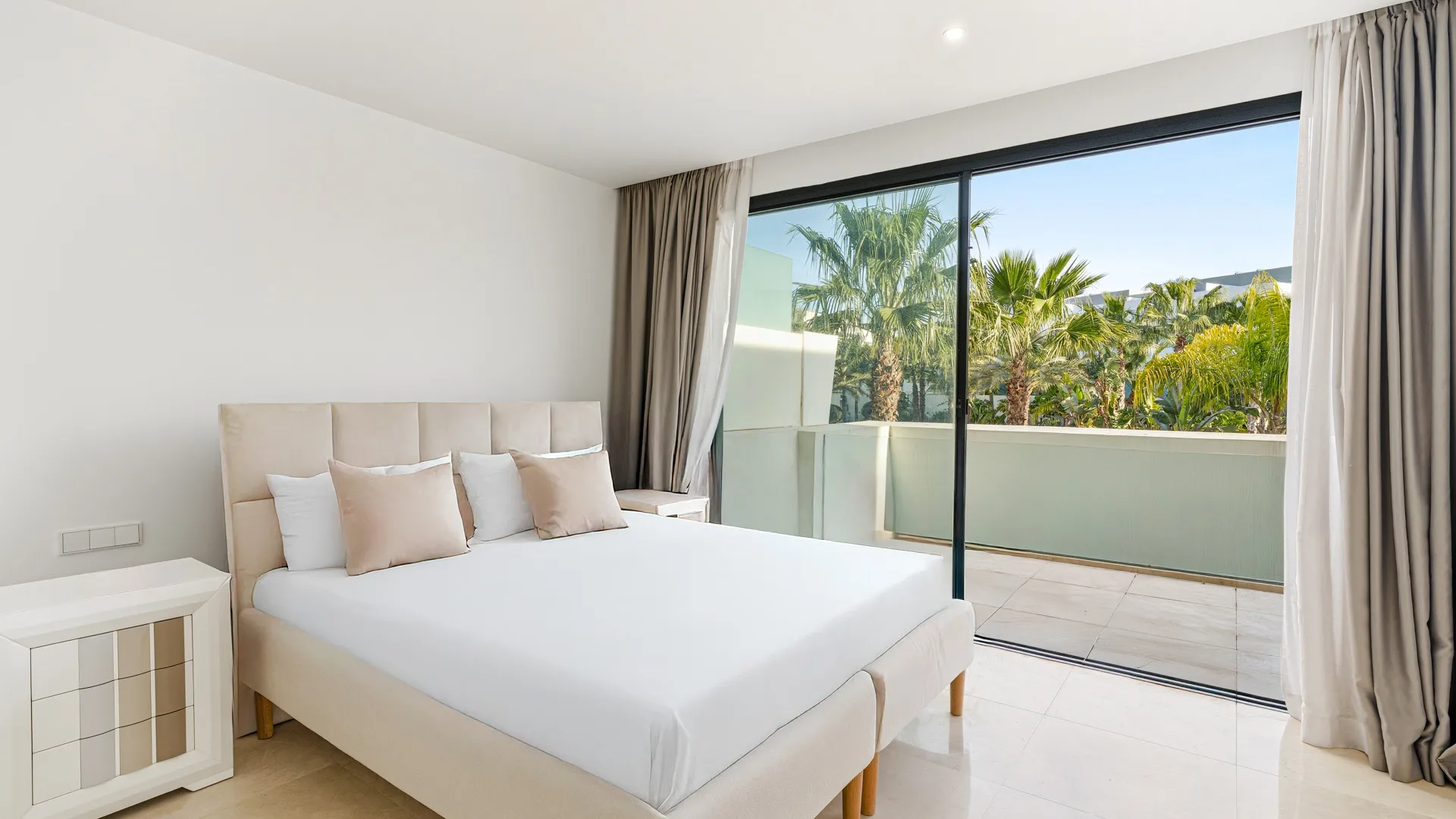 4 bedrooms town house in Cala de Mijas for sale