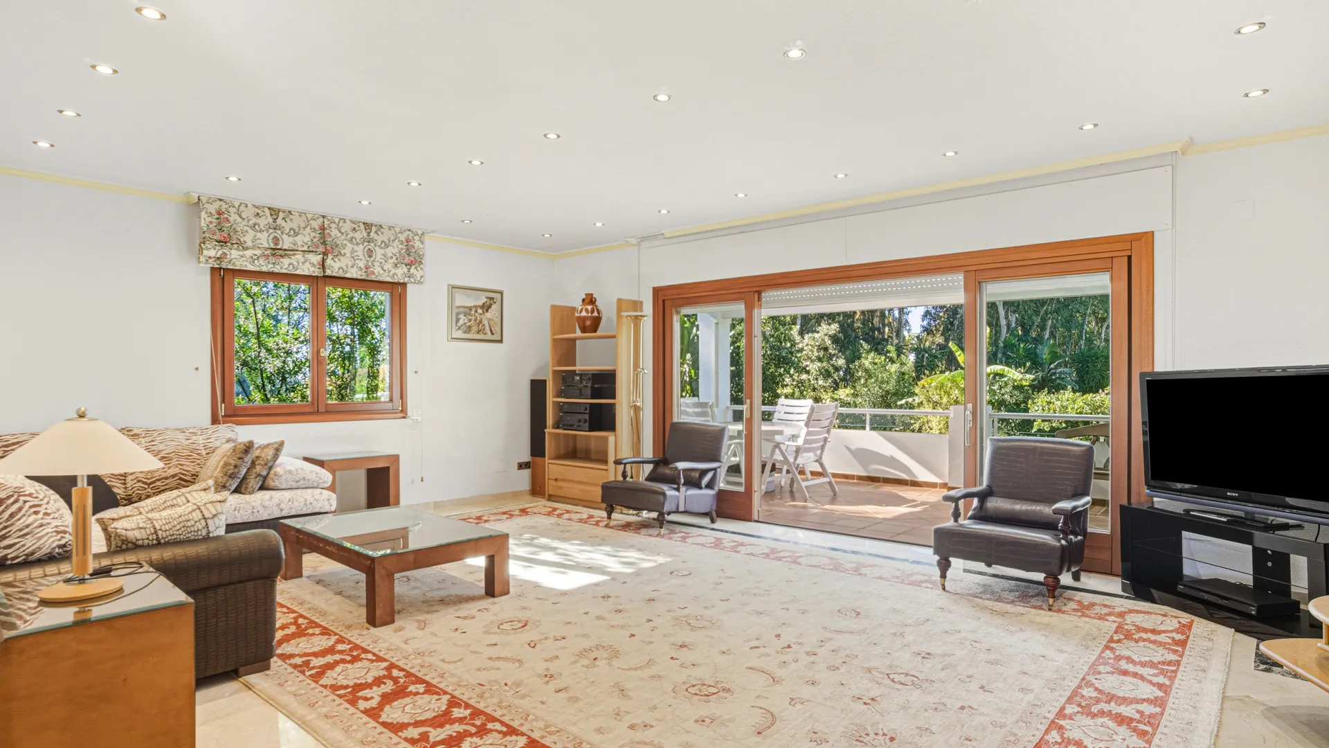 Villa a la venta de 5 dormitorios en New Golden Mile