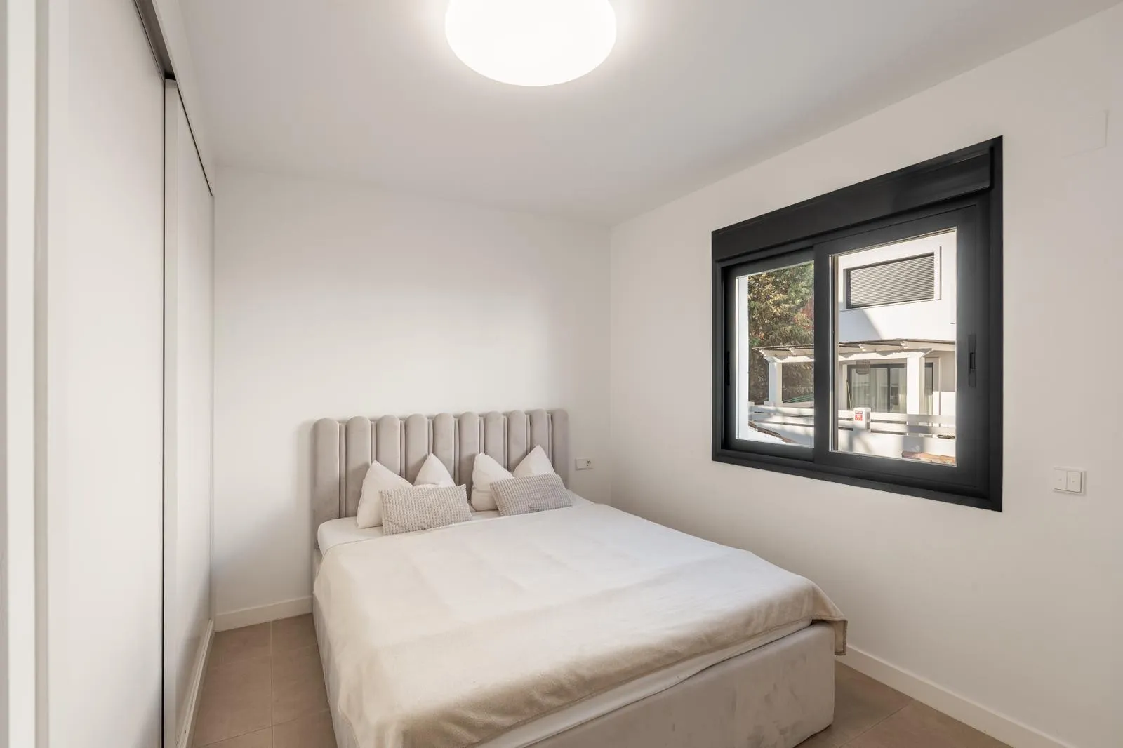 Adosado a la venta en Agra Residencial con 3 dormitorios