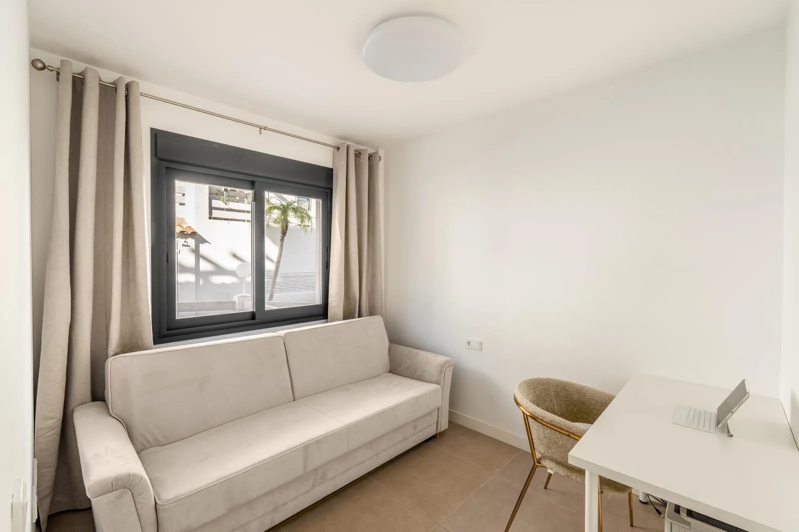 Adosado a la venta en Agra Residencial con 3 dormitorios
