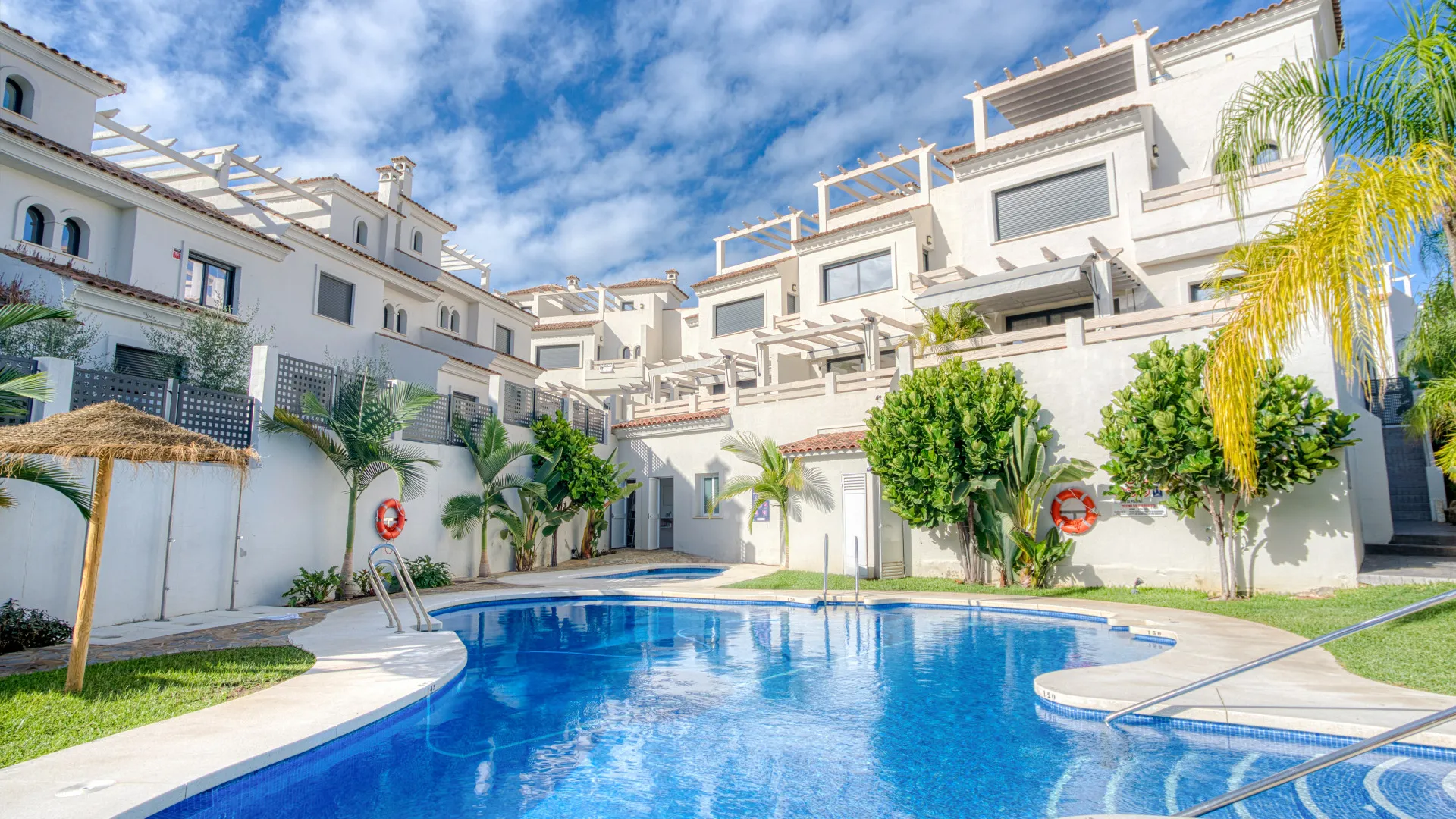 Adosado a la venta en Agra Residencial con 3 dormitorios