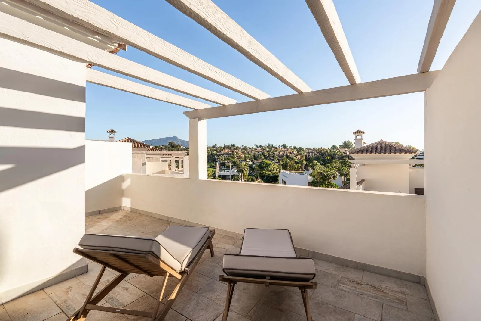Adosado a la venta en Agra Residencial con 3 dormitorios