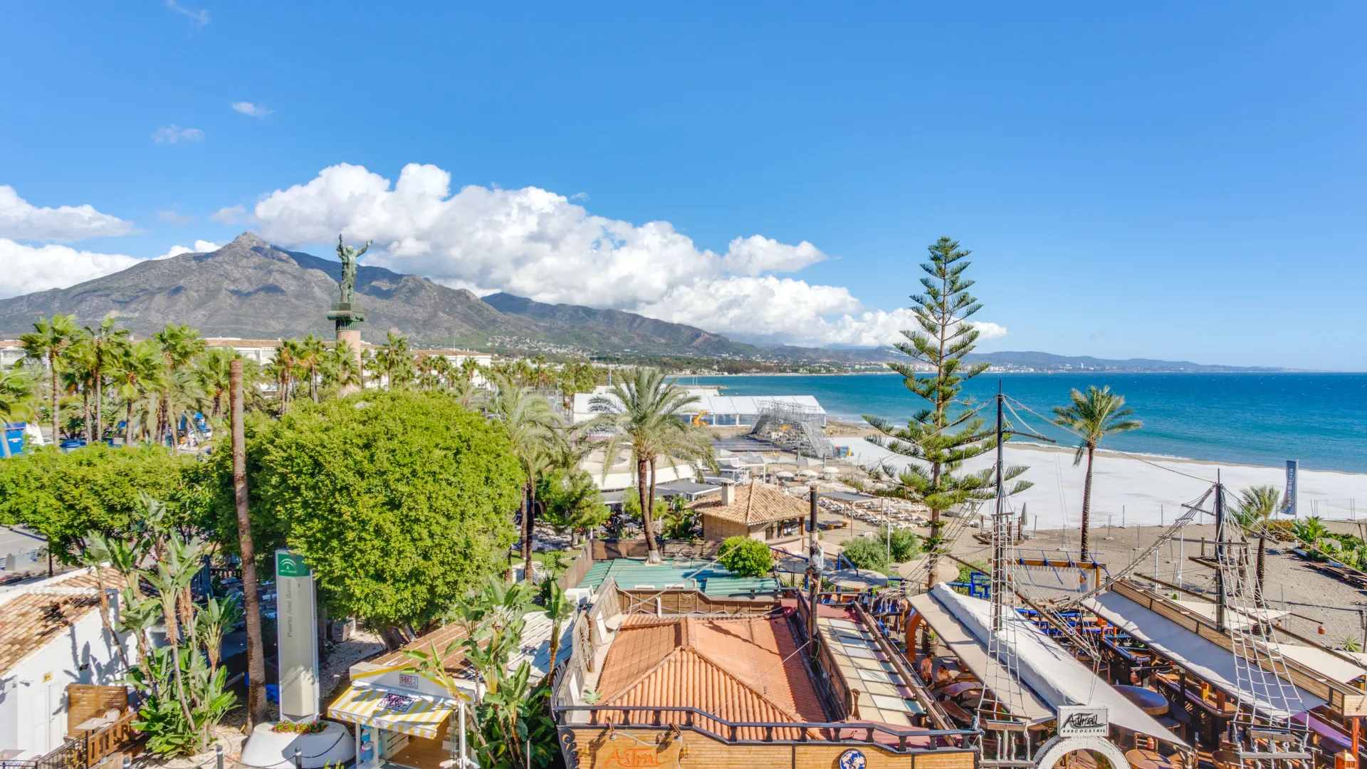 1 bedroom penthouse for sale in Marbella - Puerto Banus