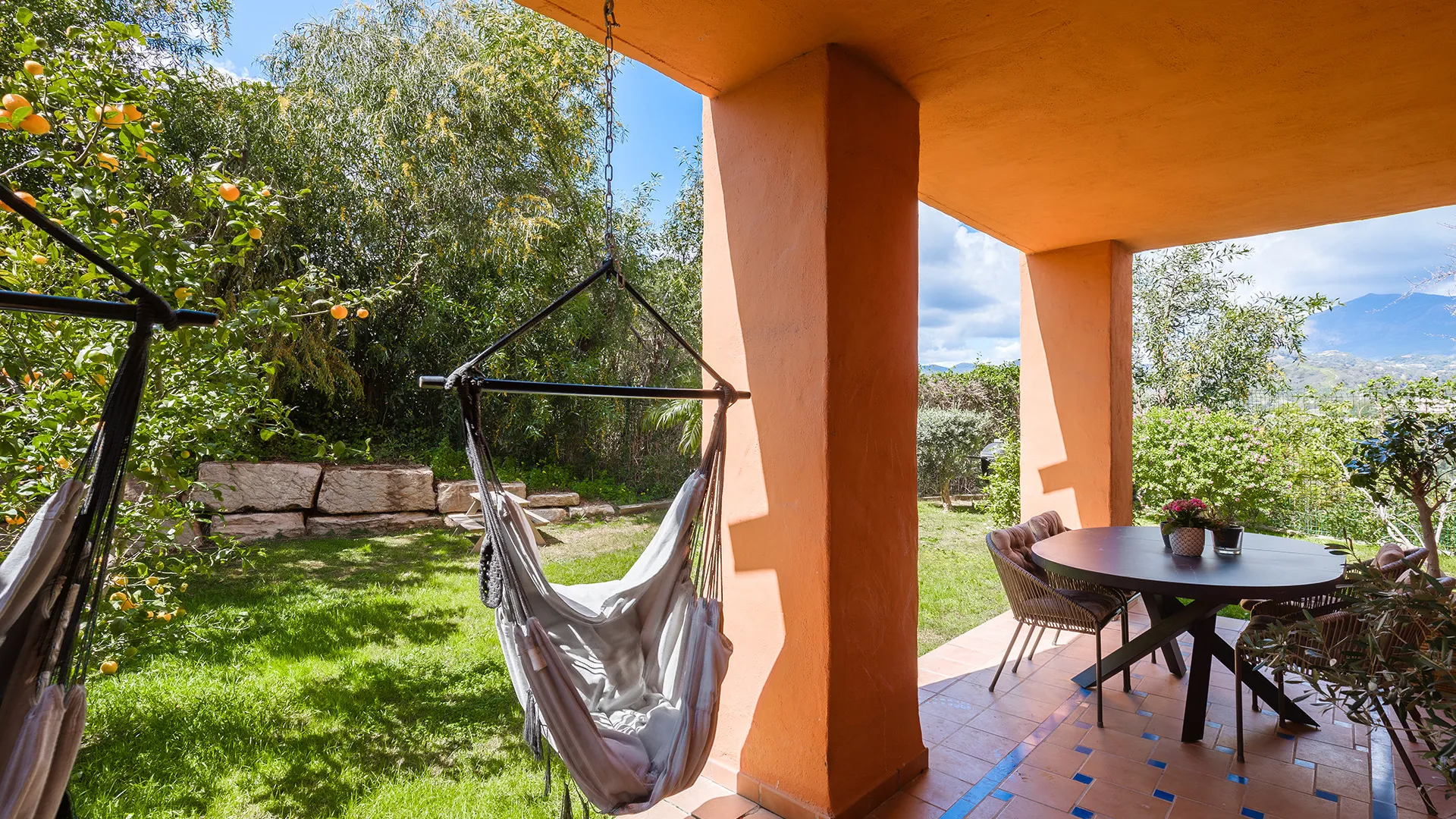 Se vende apartamento planta baja con 3 dormitorios en Gazules del Sol