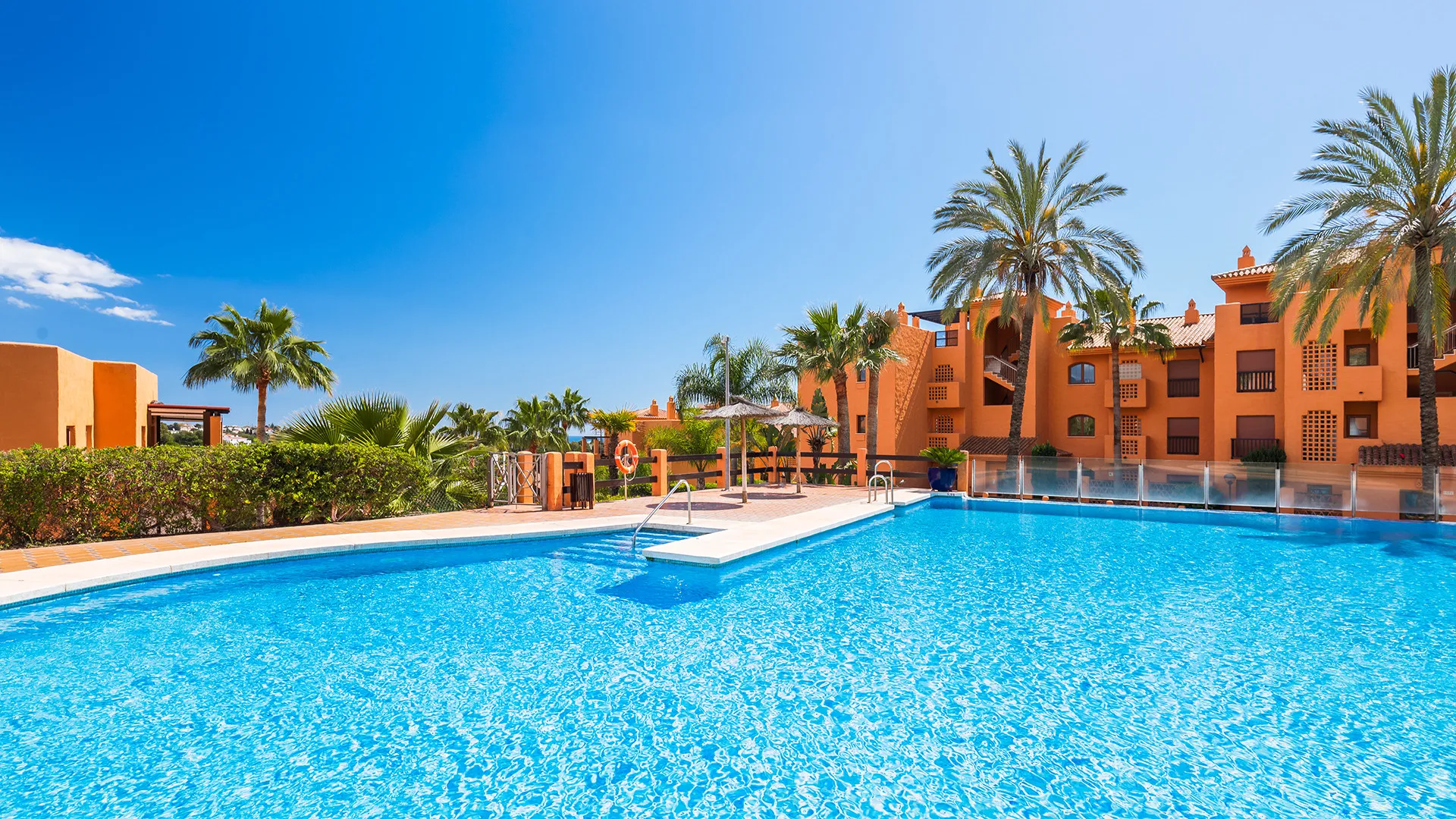 Se vende apartamento planta baja con 3 dormitorios en Gazules del Sol