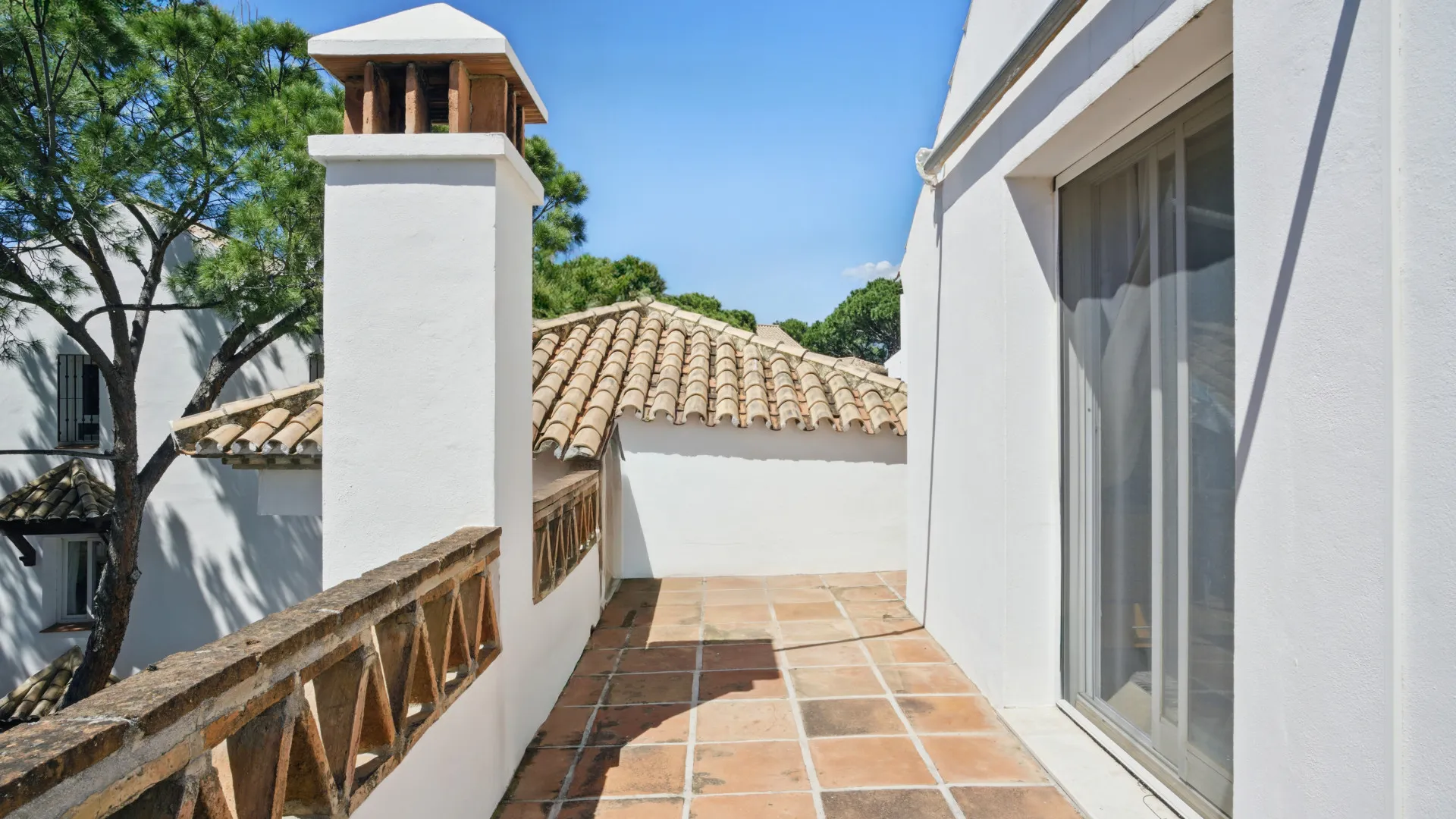 4 bedrooms duplex penthouse for sale in Los Pinos de Aloha