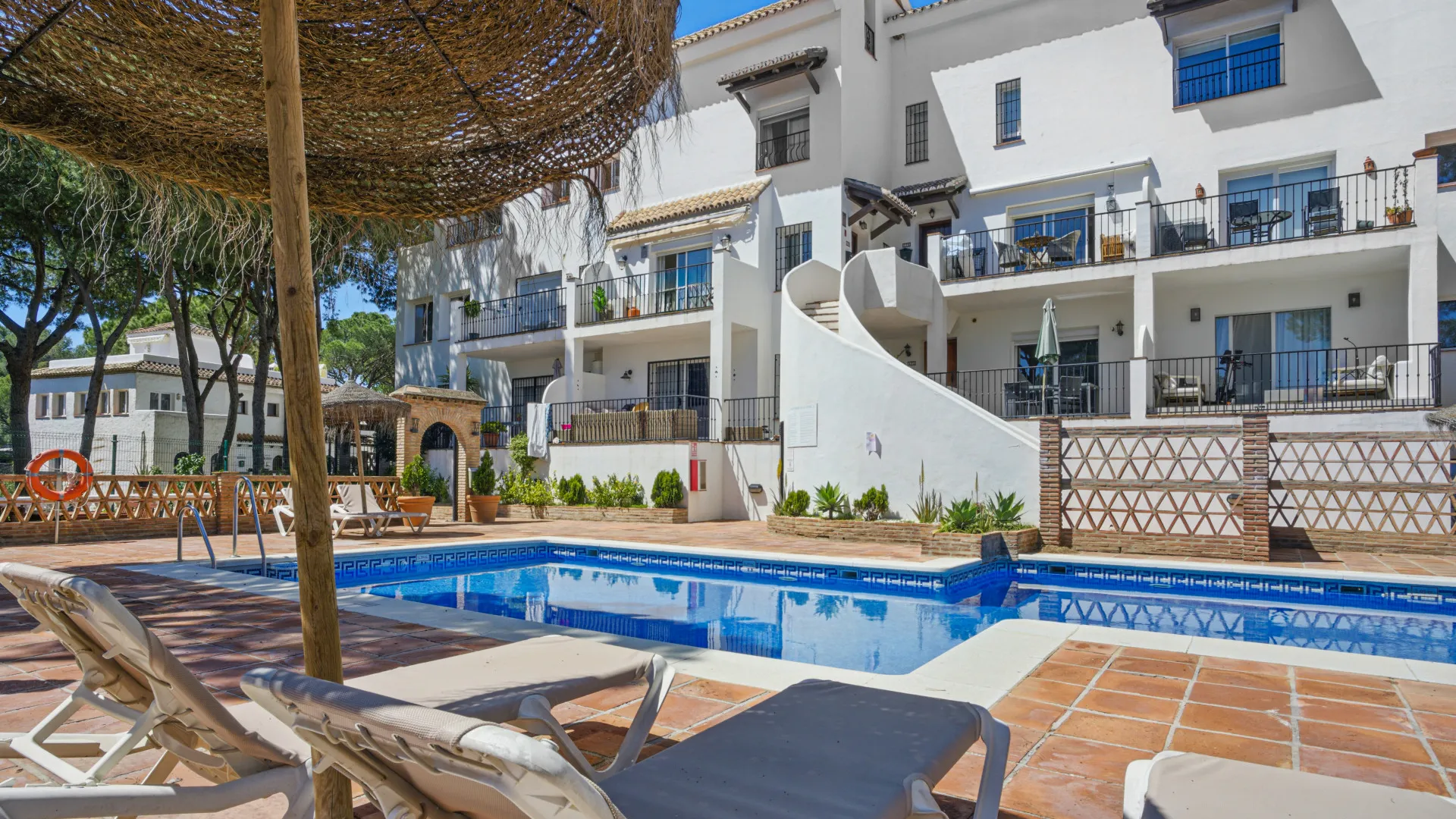 4 bedrooms duplex penthouse for sale in Los Pinos de Aloha