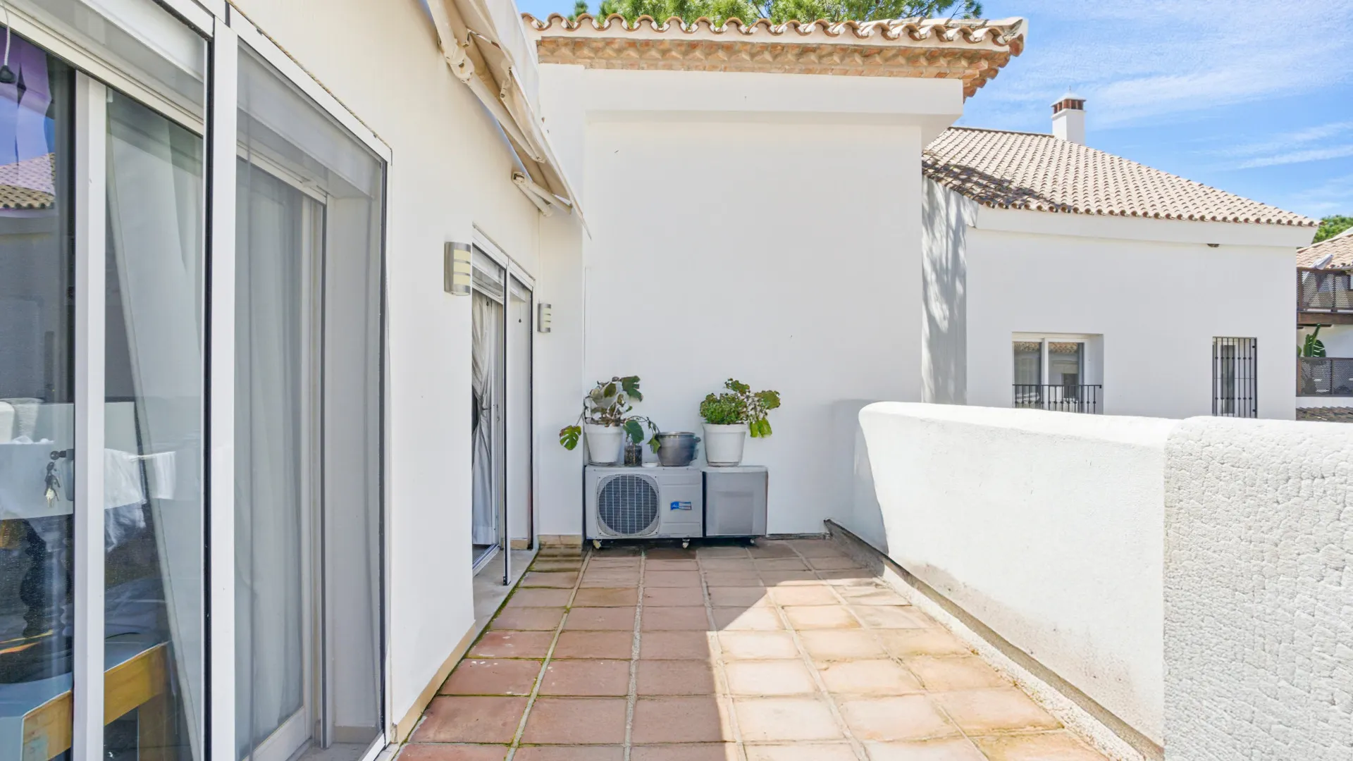 4 bedrooms duplex penthouse for sale in Los Pinos de Aloha