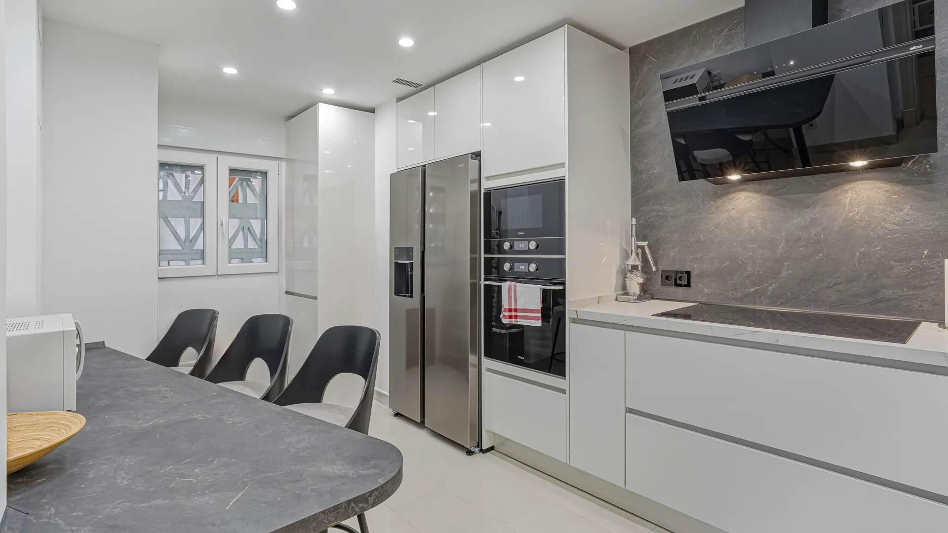For sale Las Cañas Beach apartment