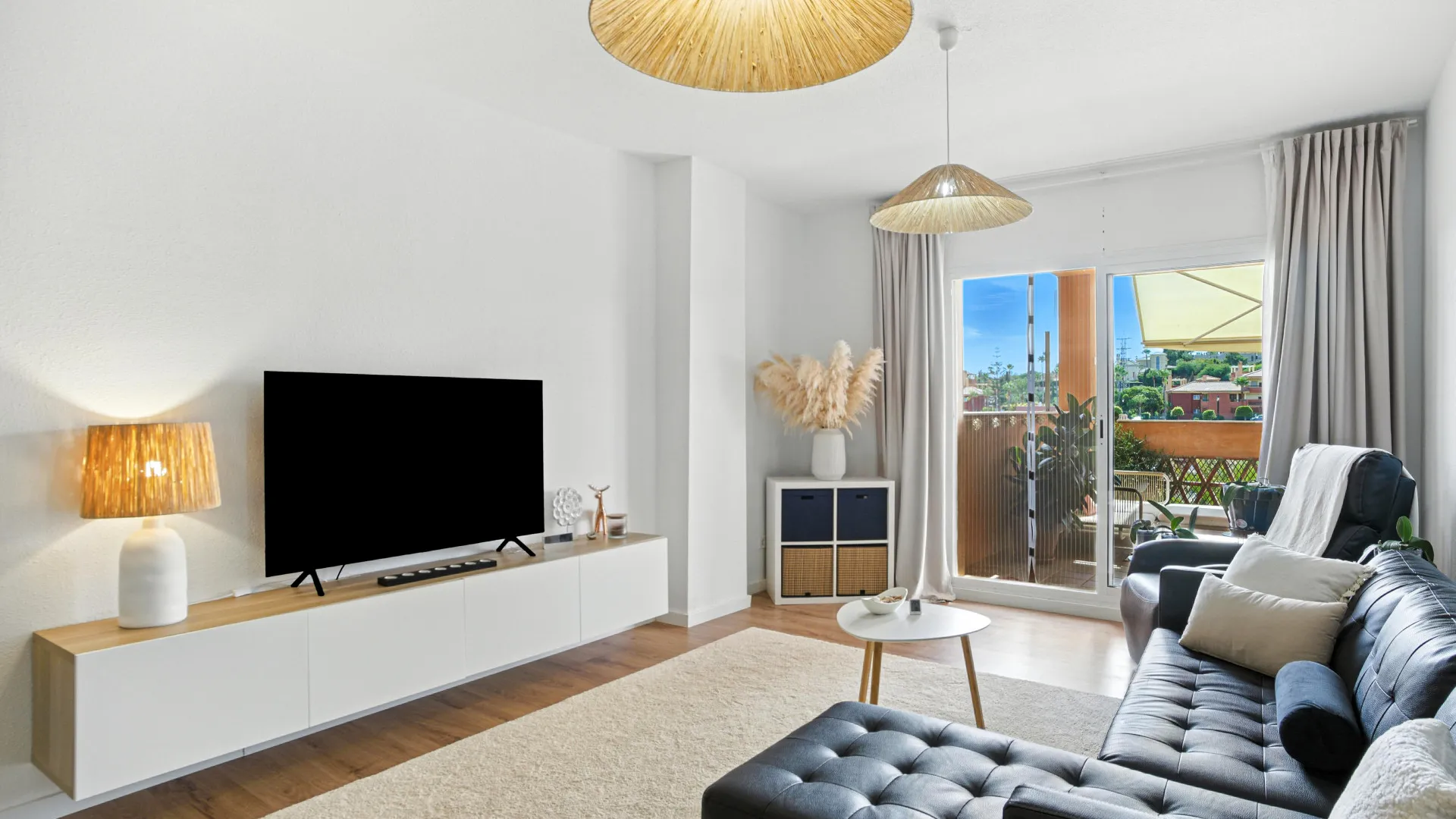 For sale apartment with 2 bedrooms in La Reserva de Marbella