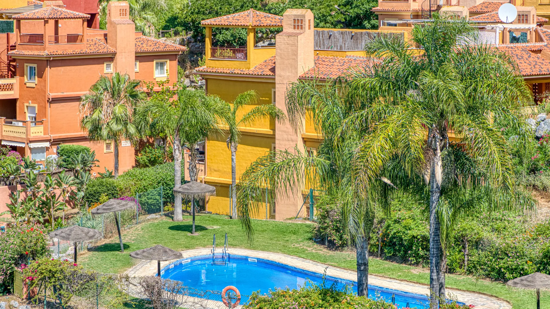 For sale apartment with 2 bedrooms in La Reserva de Marbella