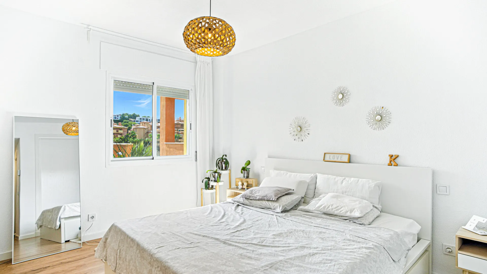 For sale apartment with 2 bedrooms in La Reserva de Marbella