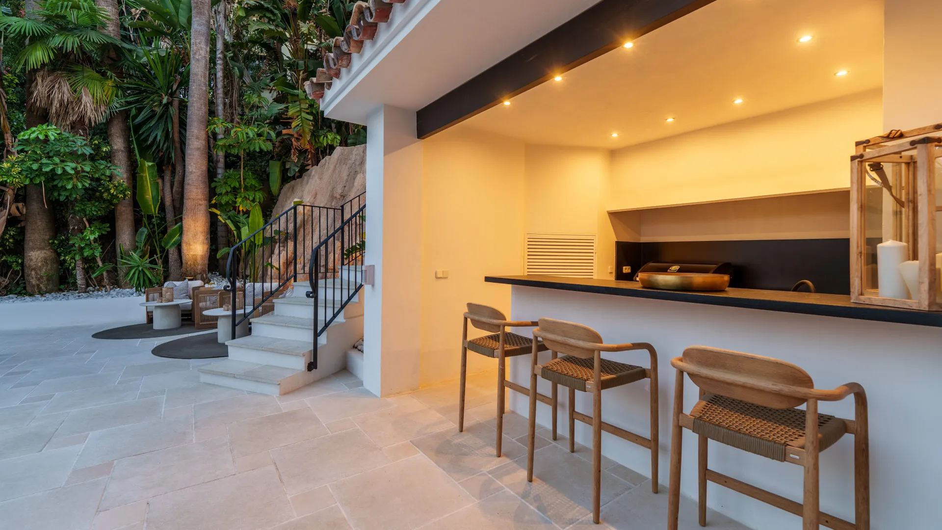 For sale Nueva Andalucia villa with 6 bedrooms