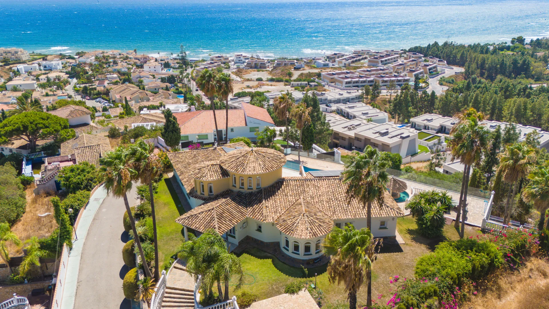 Villa en venta de 5 dormitorios en El Chaparral