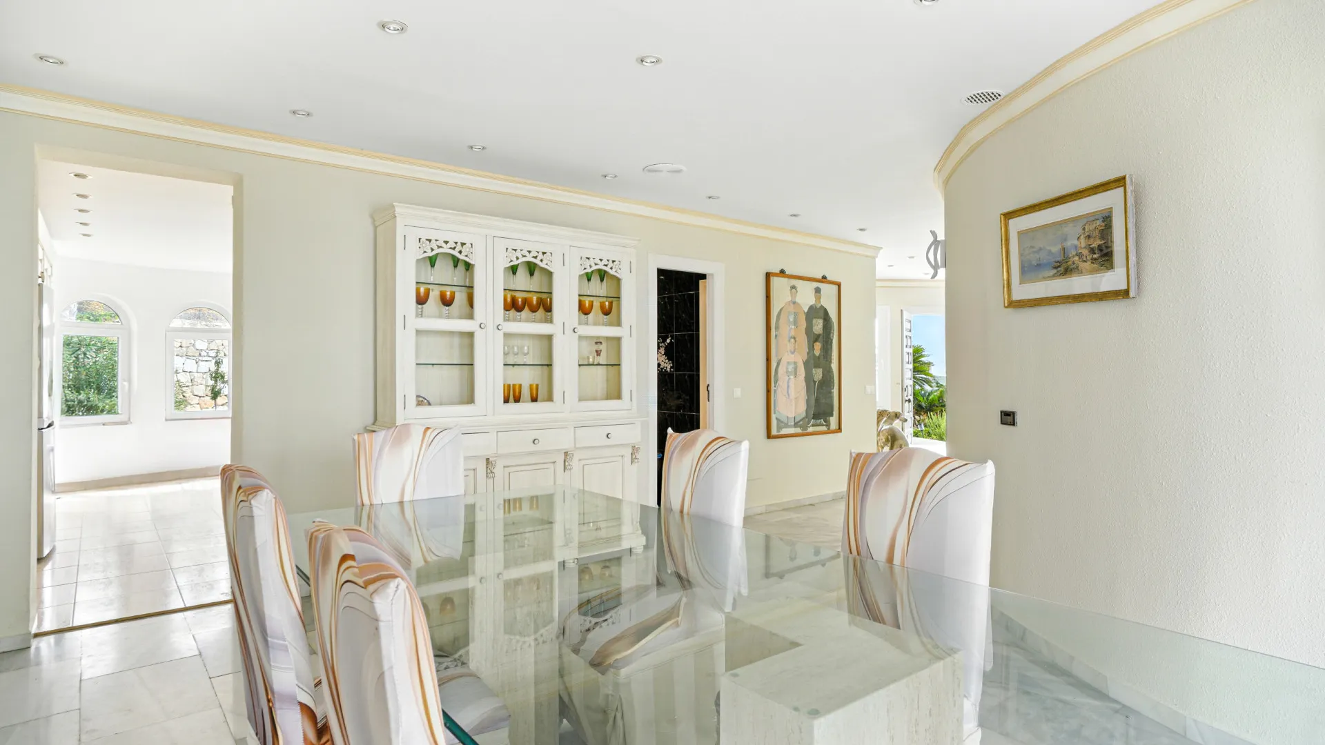 Villa en venta de 5 dormitorios en El Chaparral