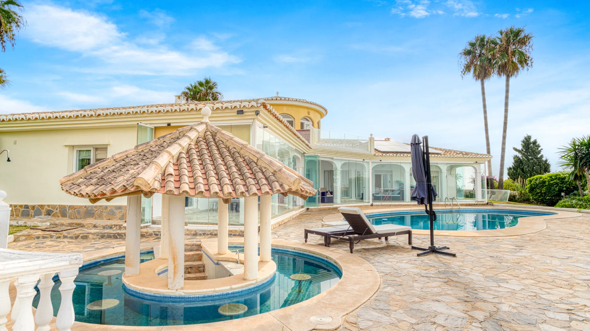 Villa en venta de 5 dormitorios en El Chaparral