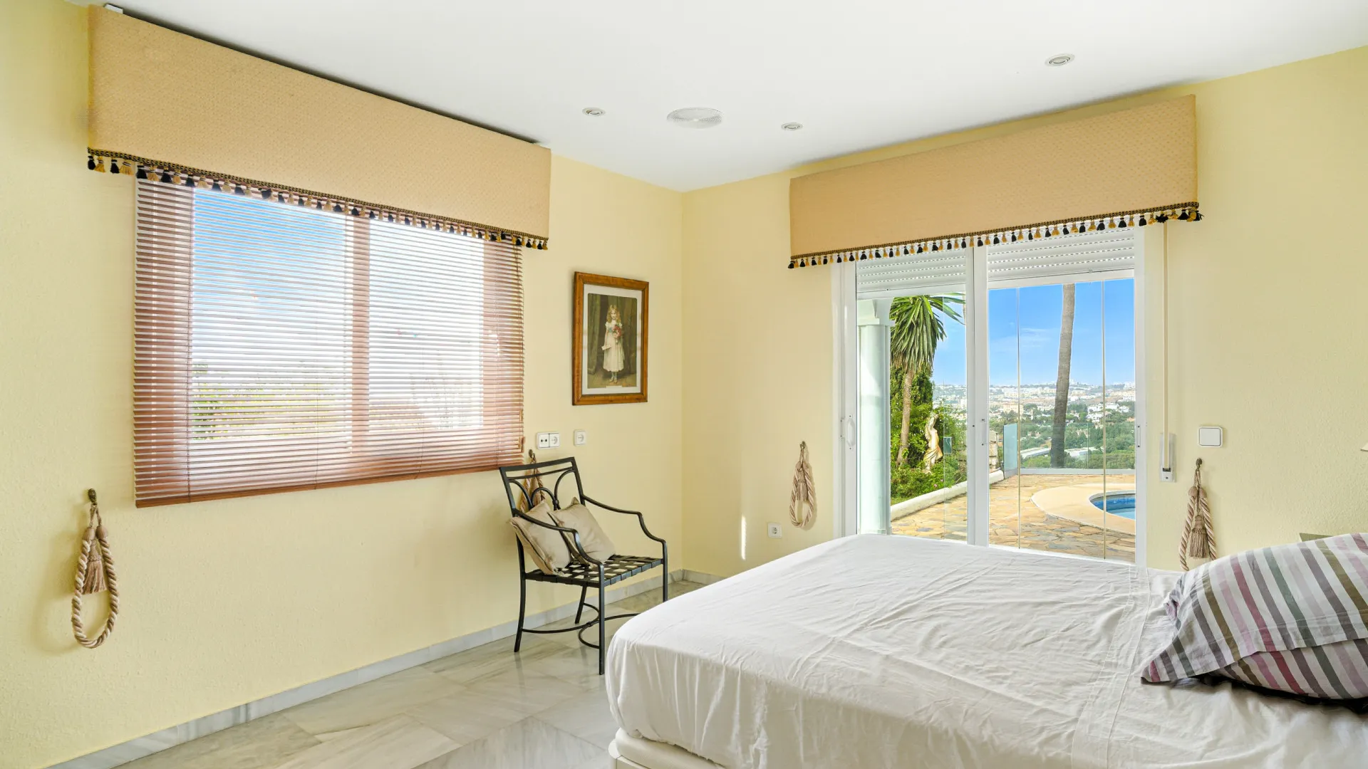 Villa en venta de 5 dormitorios en El Chaparral