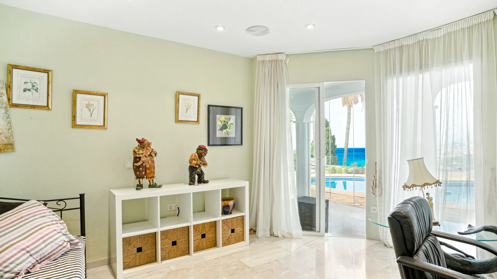 Villa en venta de 5 dormitorios en El Chaparral