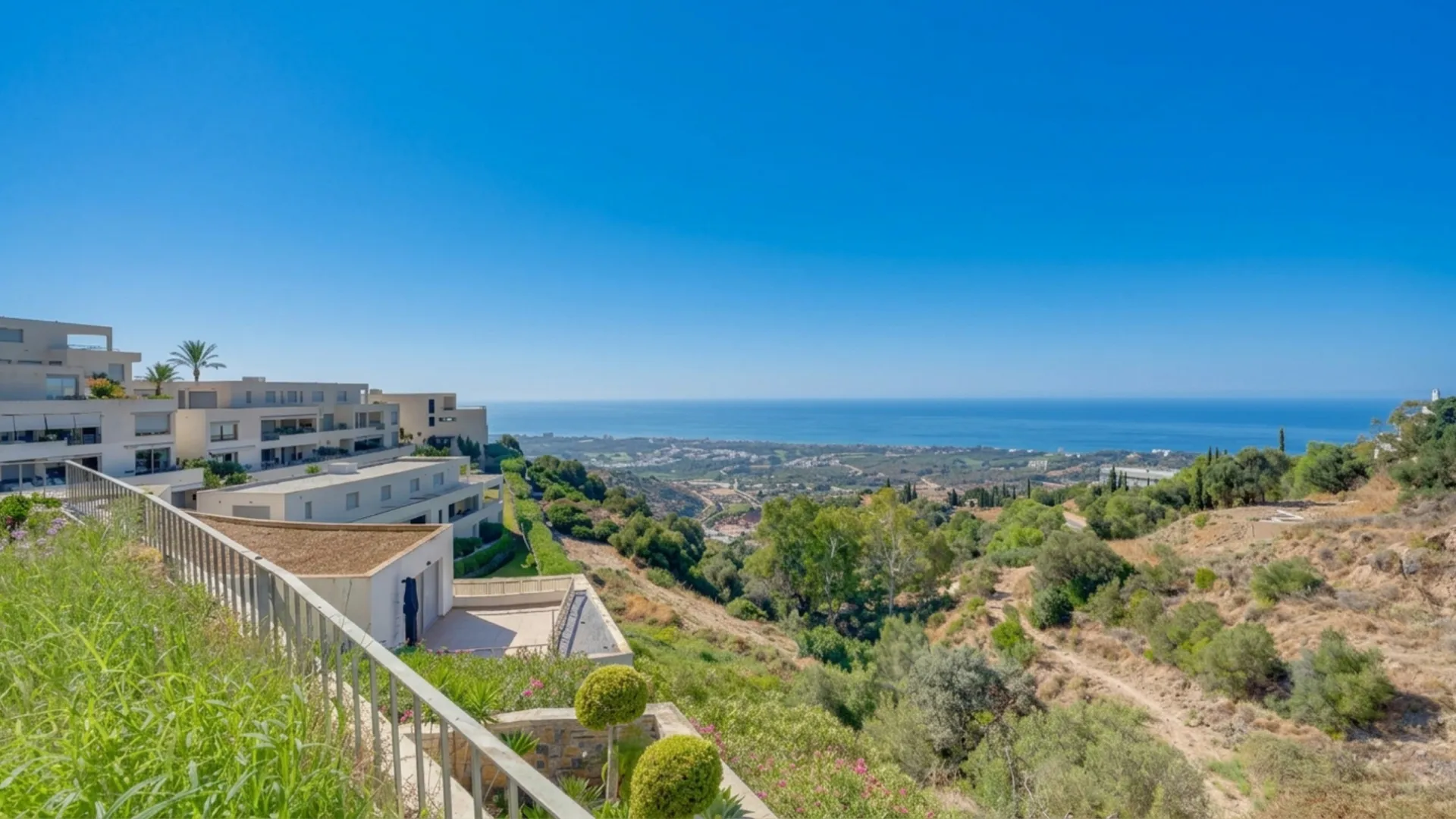 Ground floor apartment for sale in Lomas de los Monteros