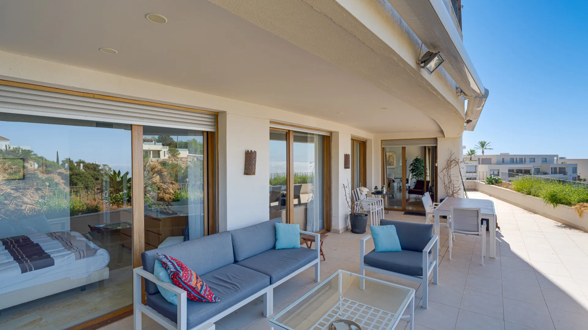 Ground floor apartment for sale in Lomas de los Monteros