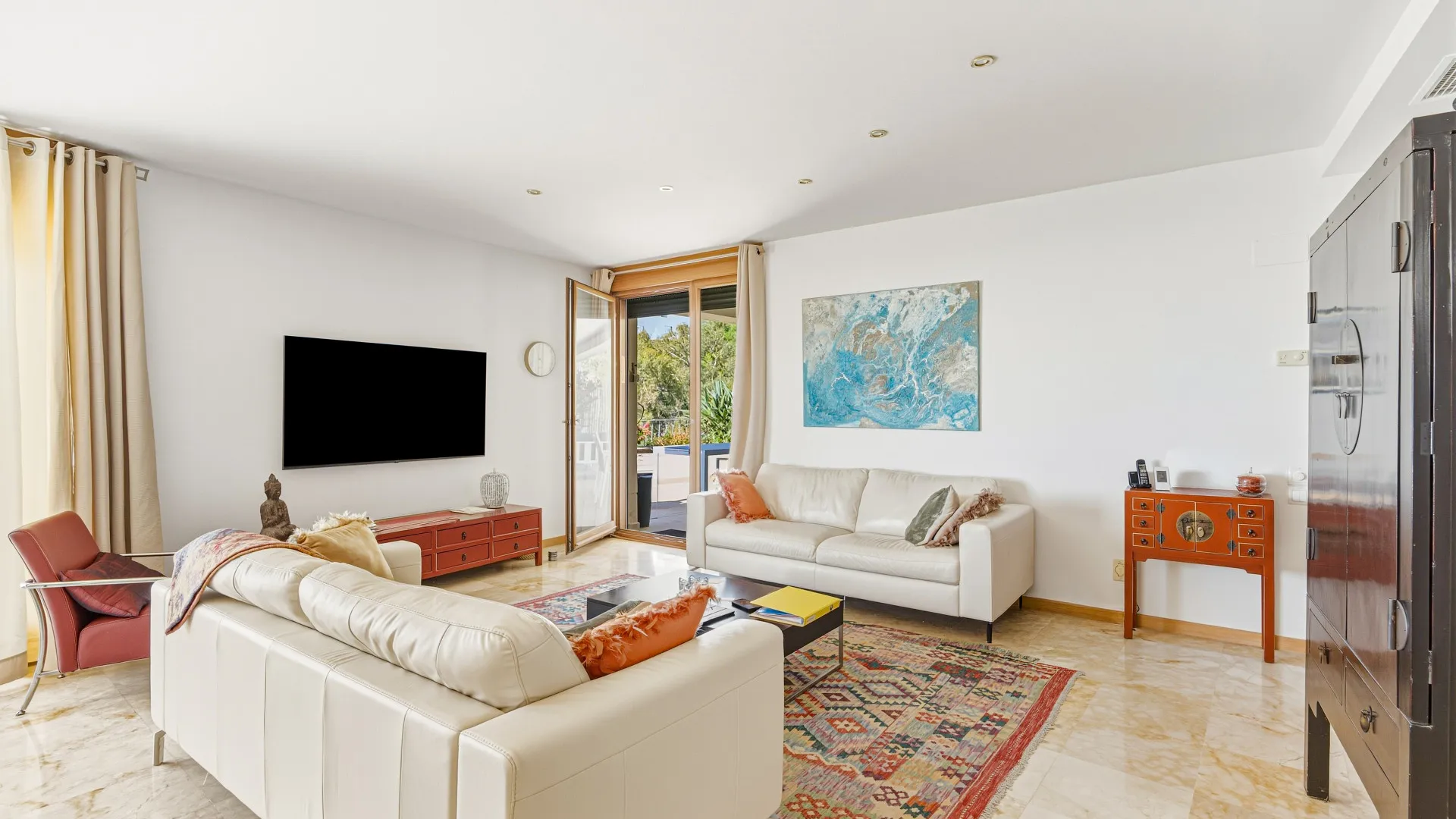 Ground floor apartment for sale in Lomas de los Monteros
