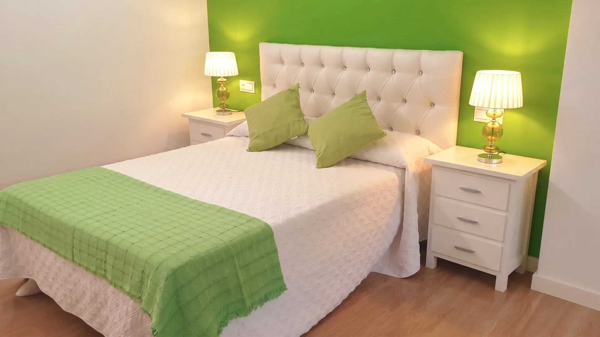 Town house for sale in San Pedro de Alcantara with 5 bedrooms