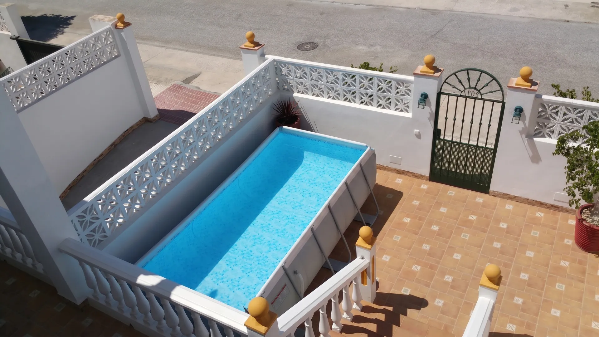 Town house for sale in San Pedro de Alcantara with 5 bedrooms