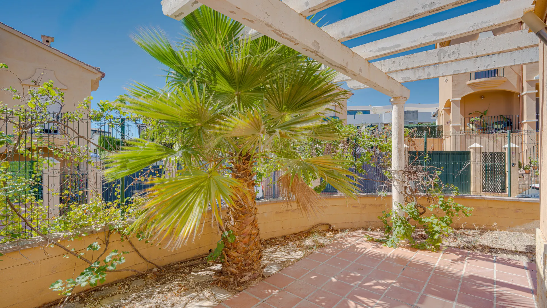 Buy Riviera del Sol house