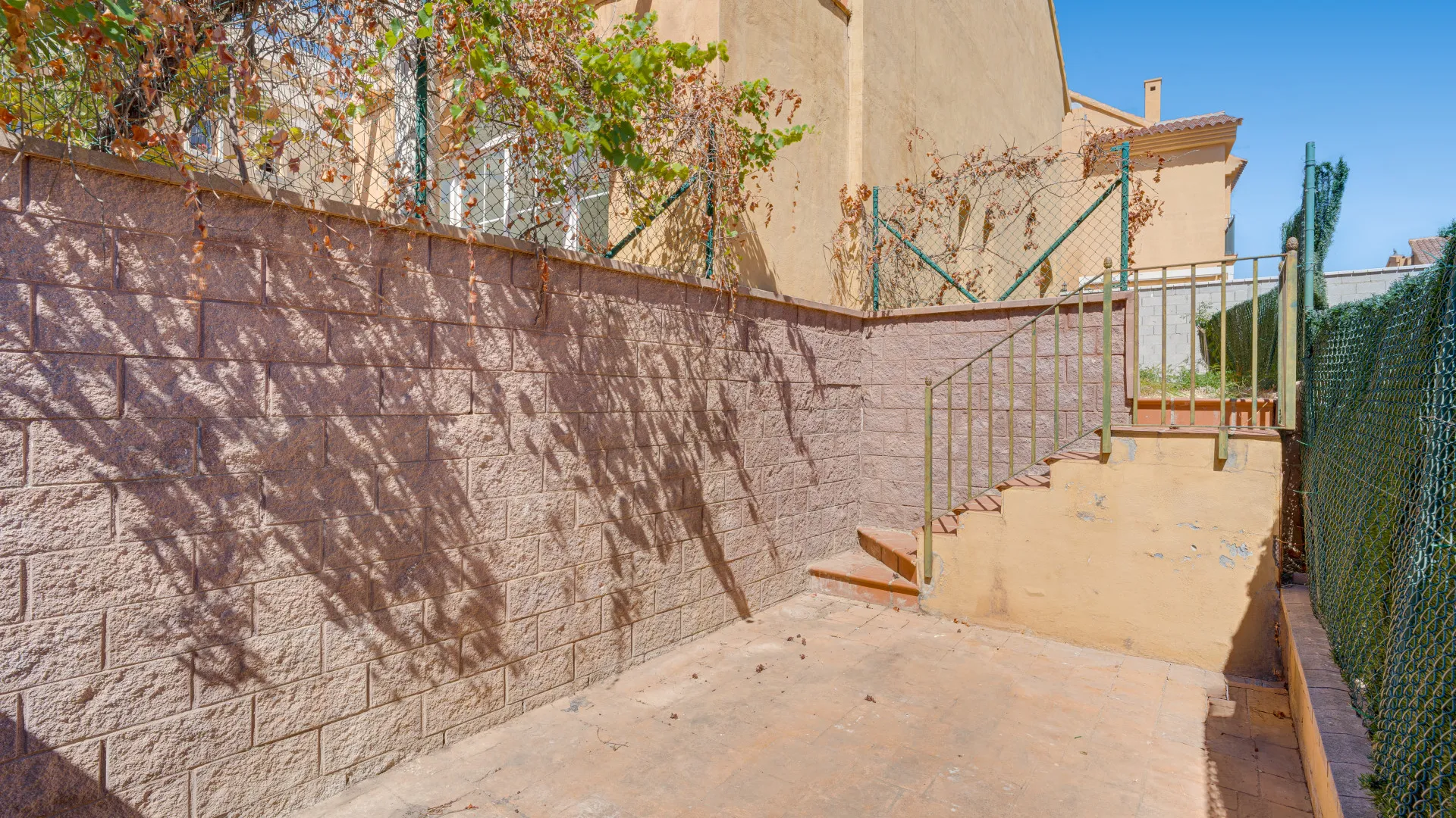 Buy Riviera del Sol house