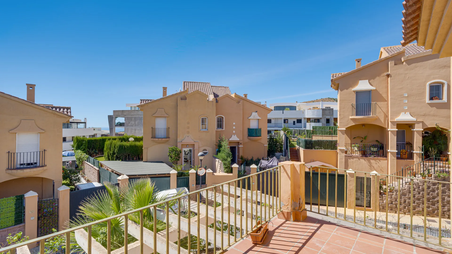 Buy Riviera del Sol house
