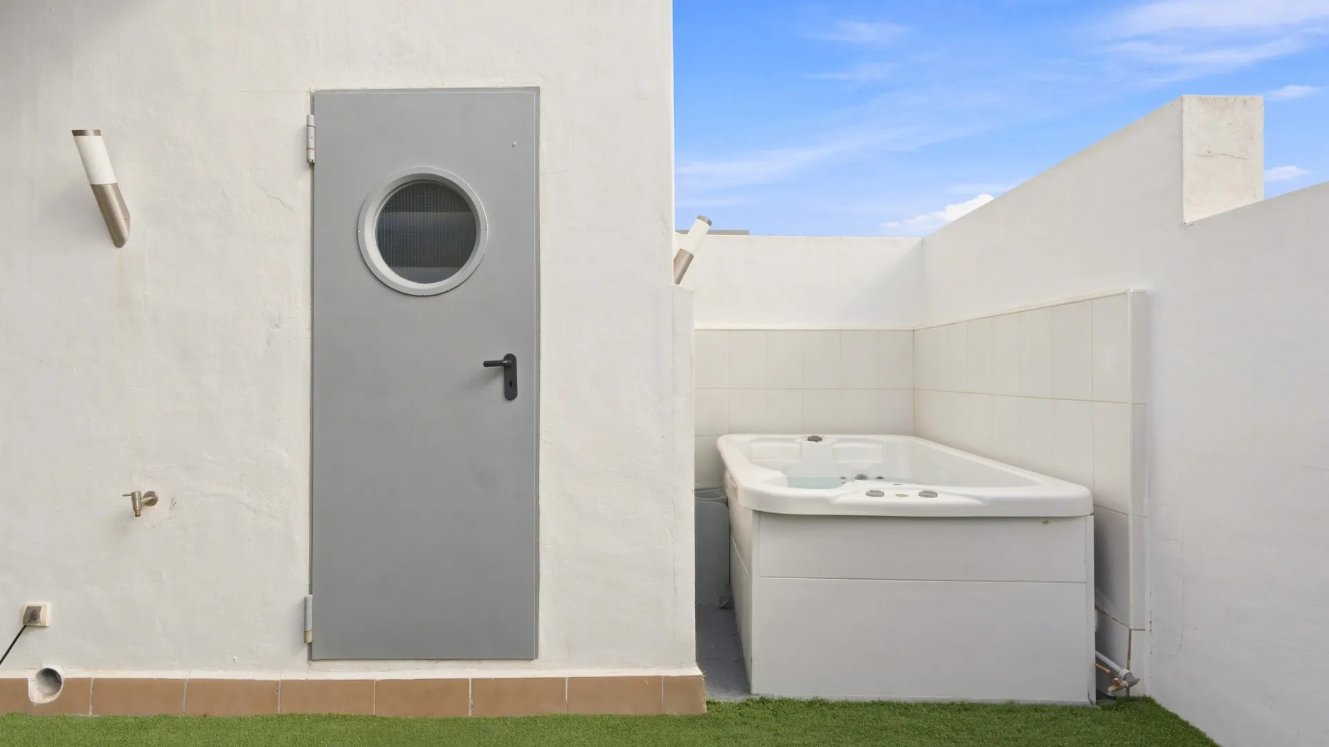 For sale Cala de Mijas duplex penthouse with 3 bedrooms