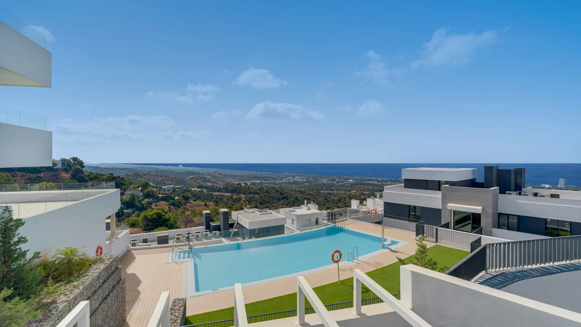 Apartment for sale in Los Altos de los Monteros with 3 bedrooms