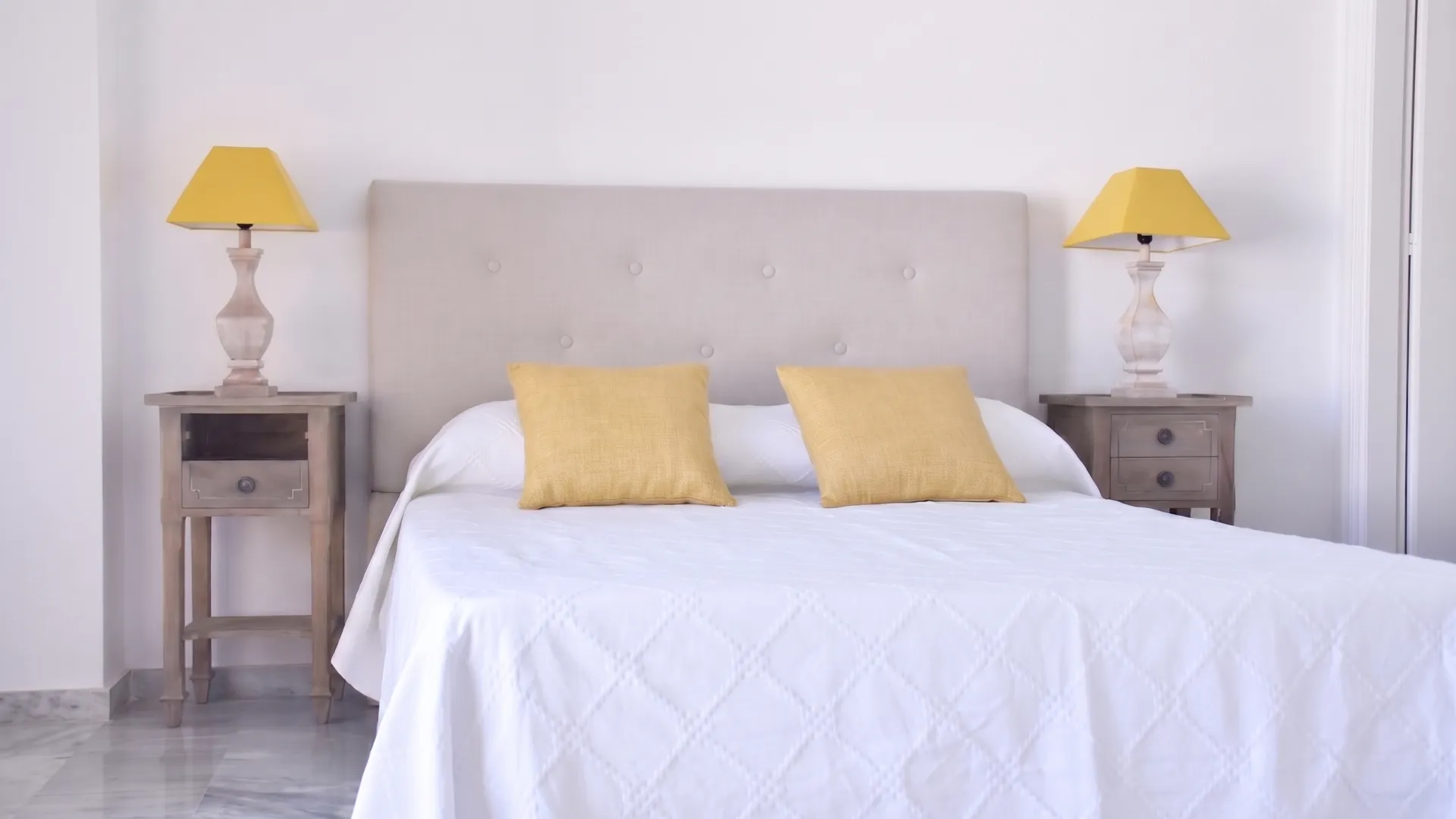 Apartamento con 3 dormitorios en venta en Golden Beach