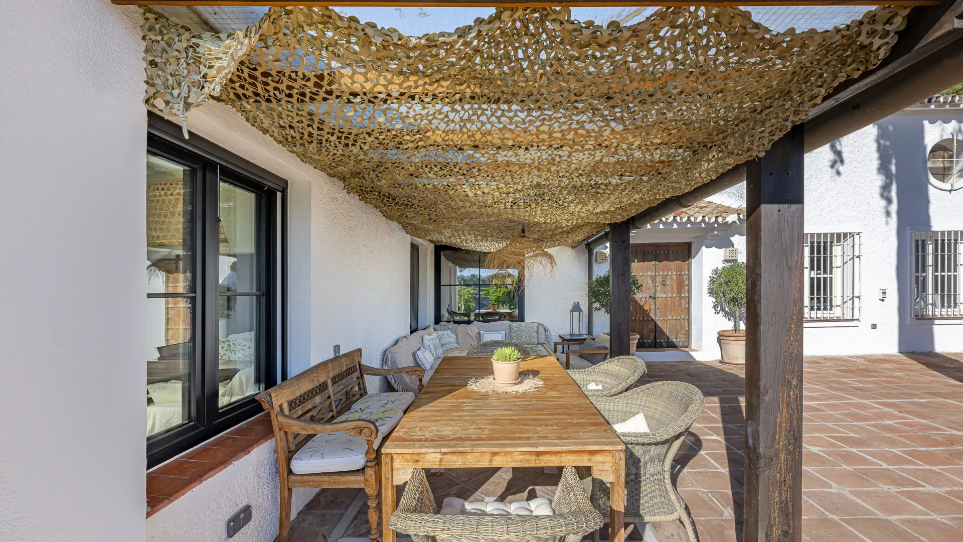 Buy Guadalmina Alta 3 bedrooms villa