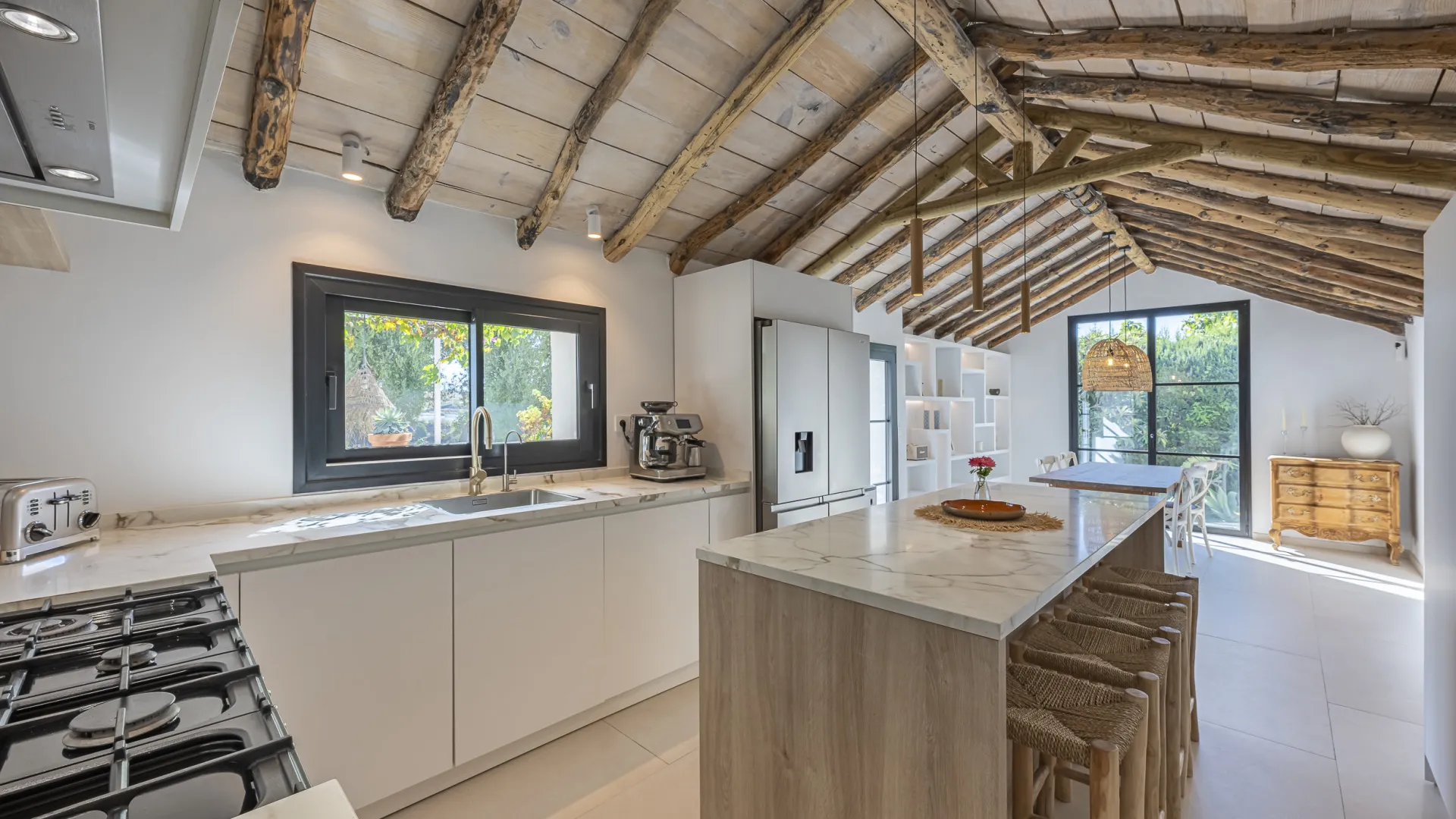 Buy Guadalmina Alta 3 bedrooms villa