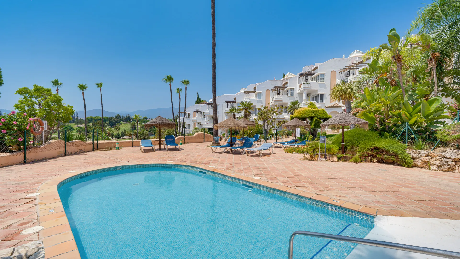 For sale 3 bedrooms ground floor apartment in Mijas Golf