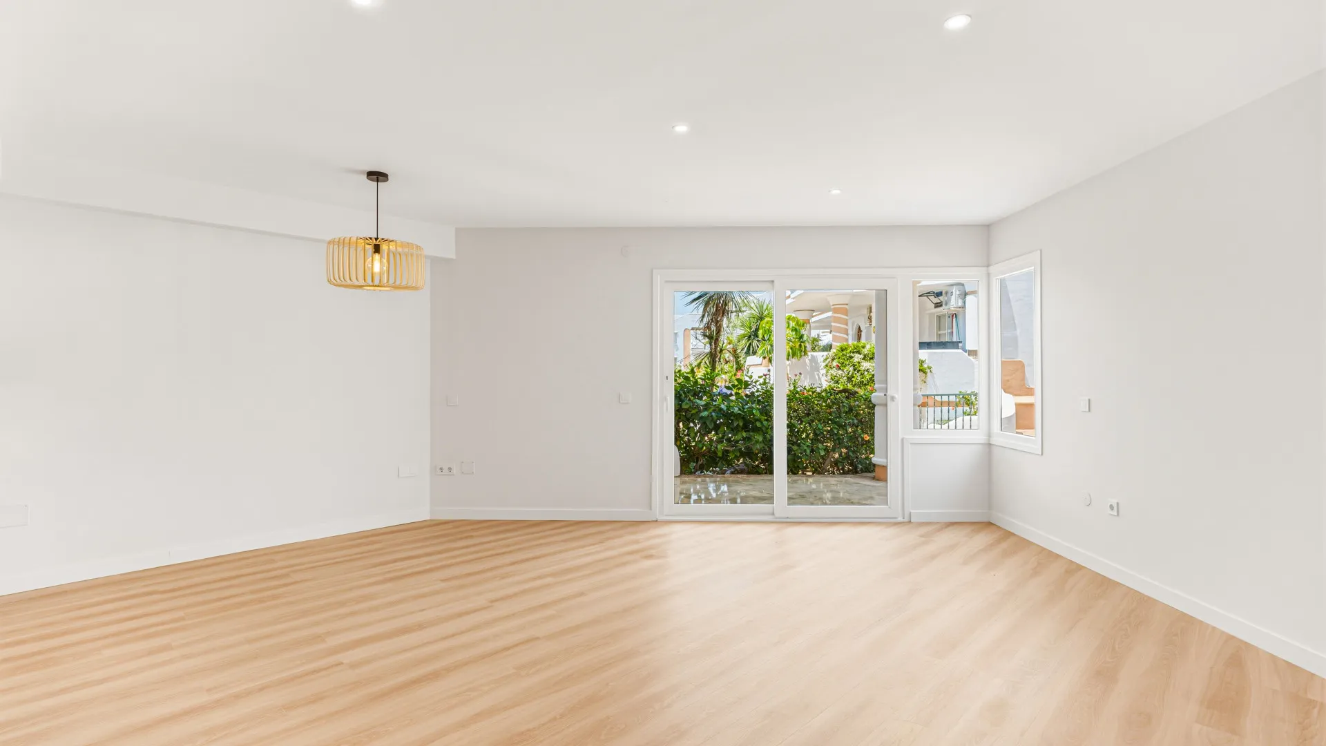 For sale 3 bedrooms ground floor apartment in Mijas Golf