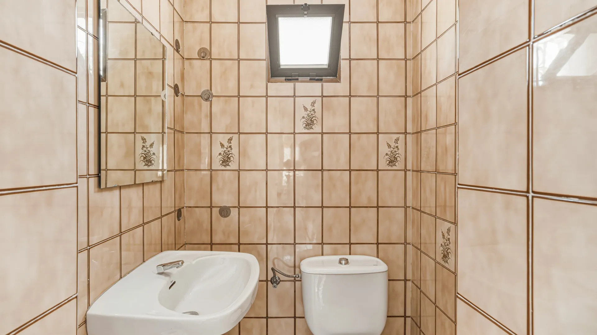 Villa for sale in Nueva Andalucia