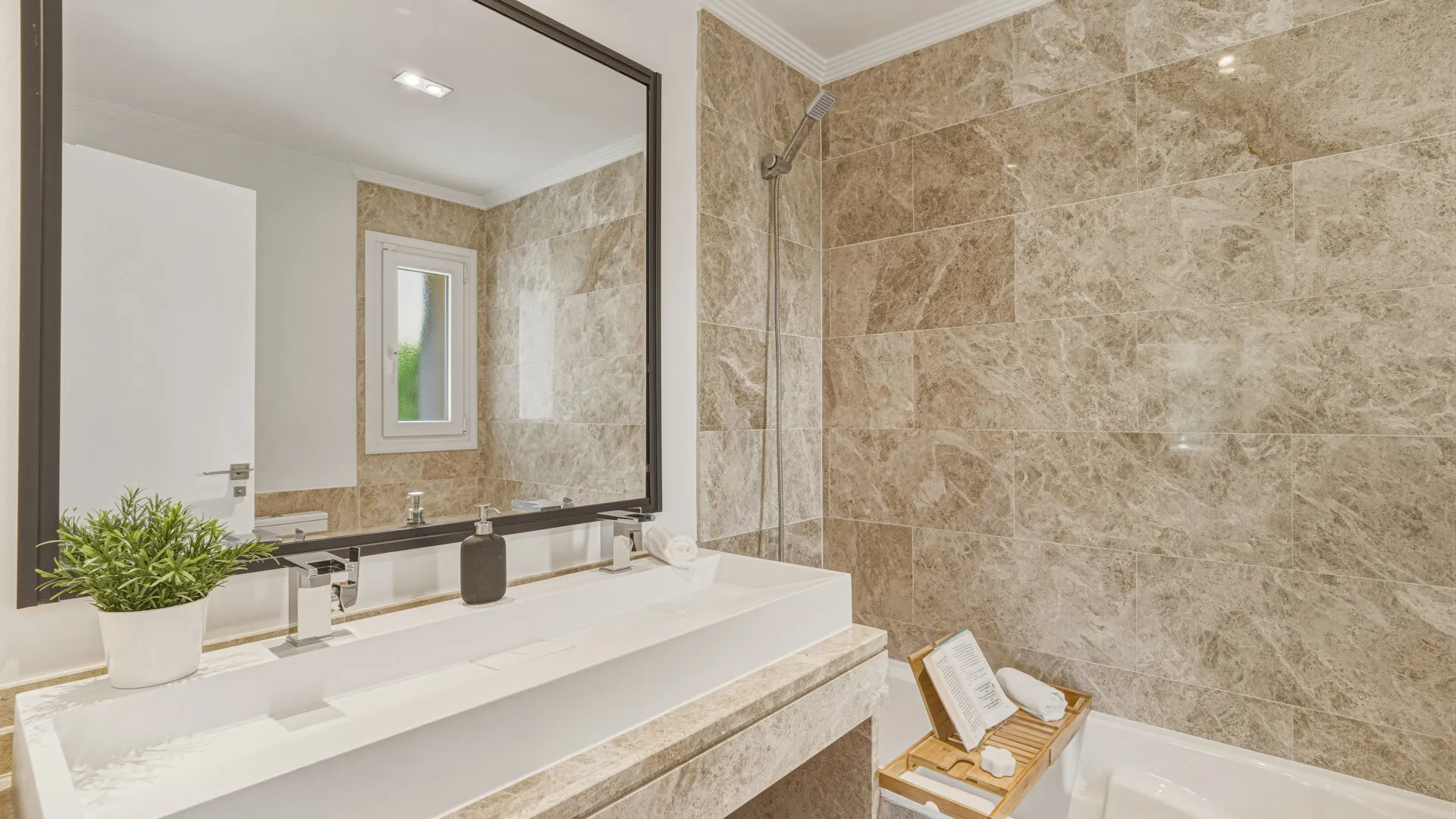 Santa Clara 4 bedrooms villa for sale