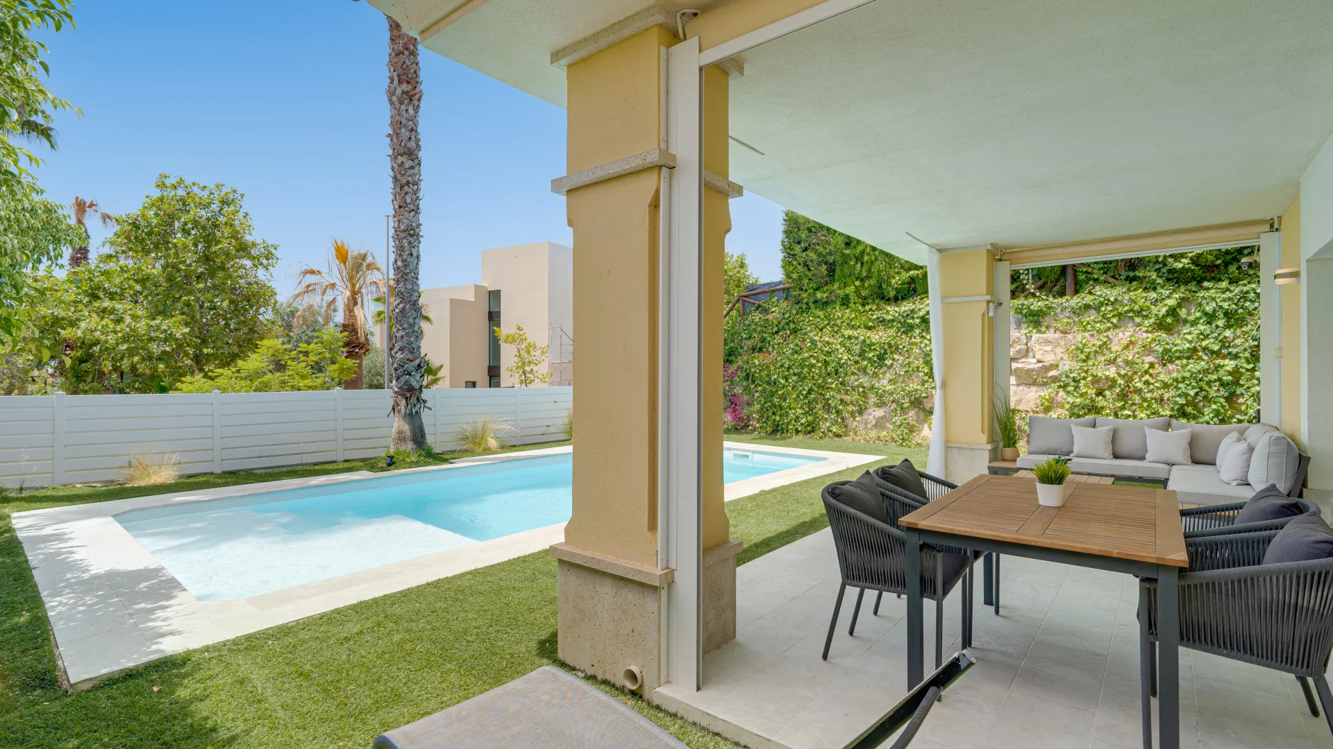 Santa Clara 4 bedrooms villa for sale