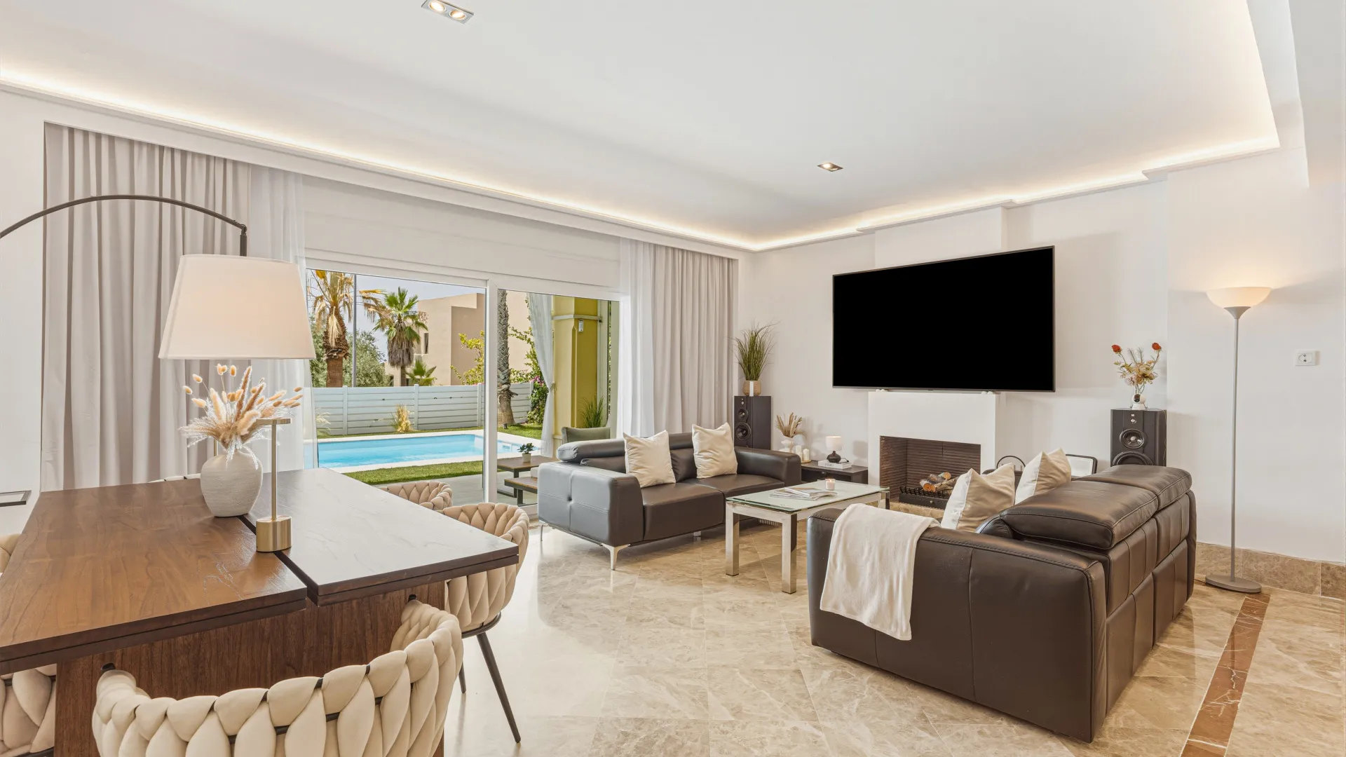 Santa Clara 4 bedrooms villa for sale