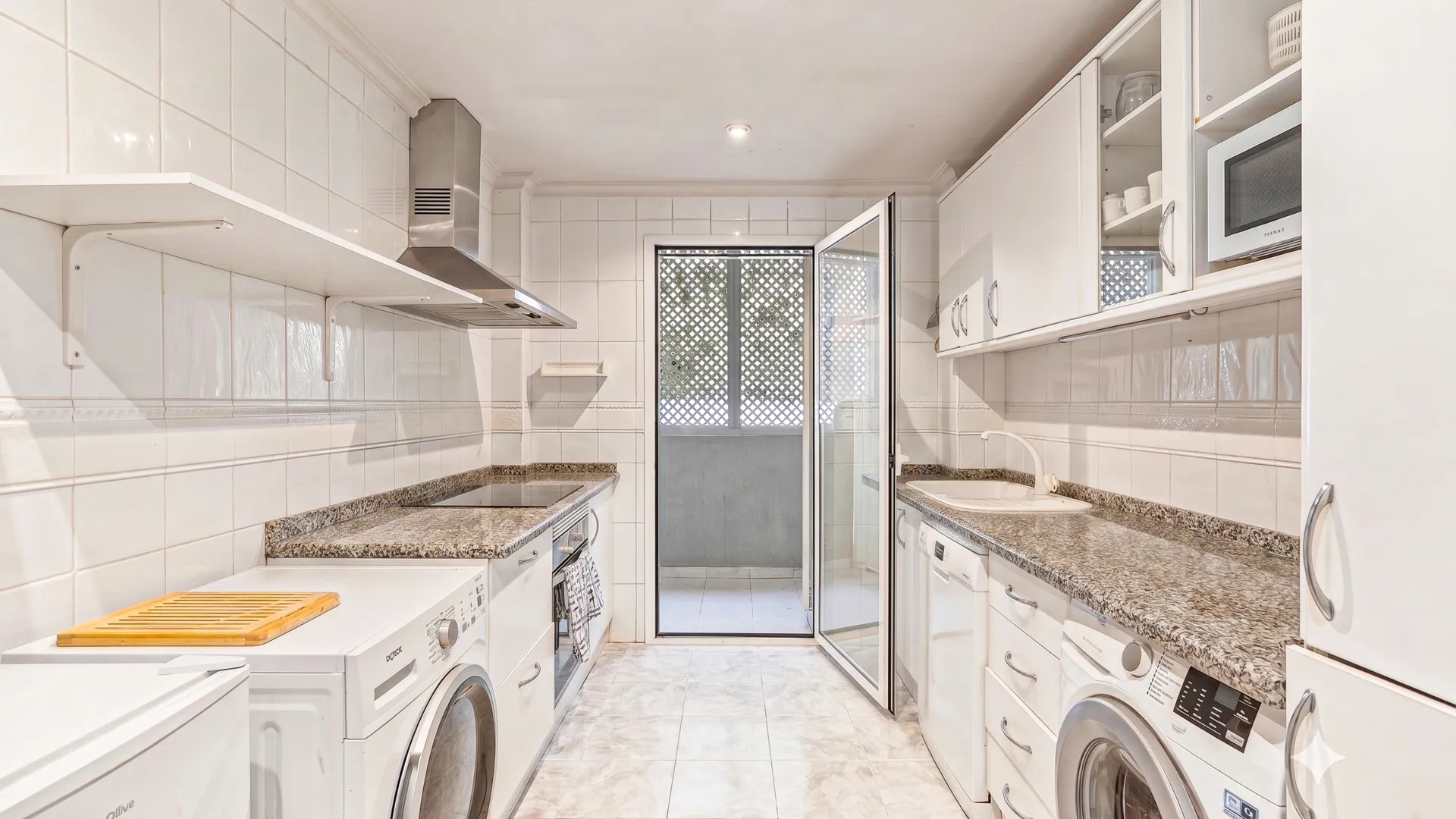 Elviria ground floor apartment for sale